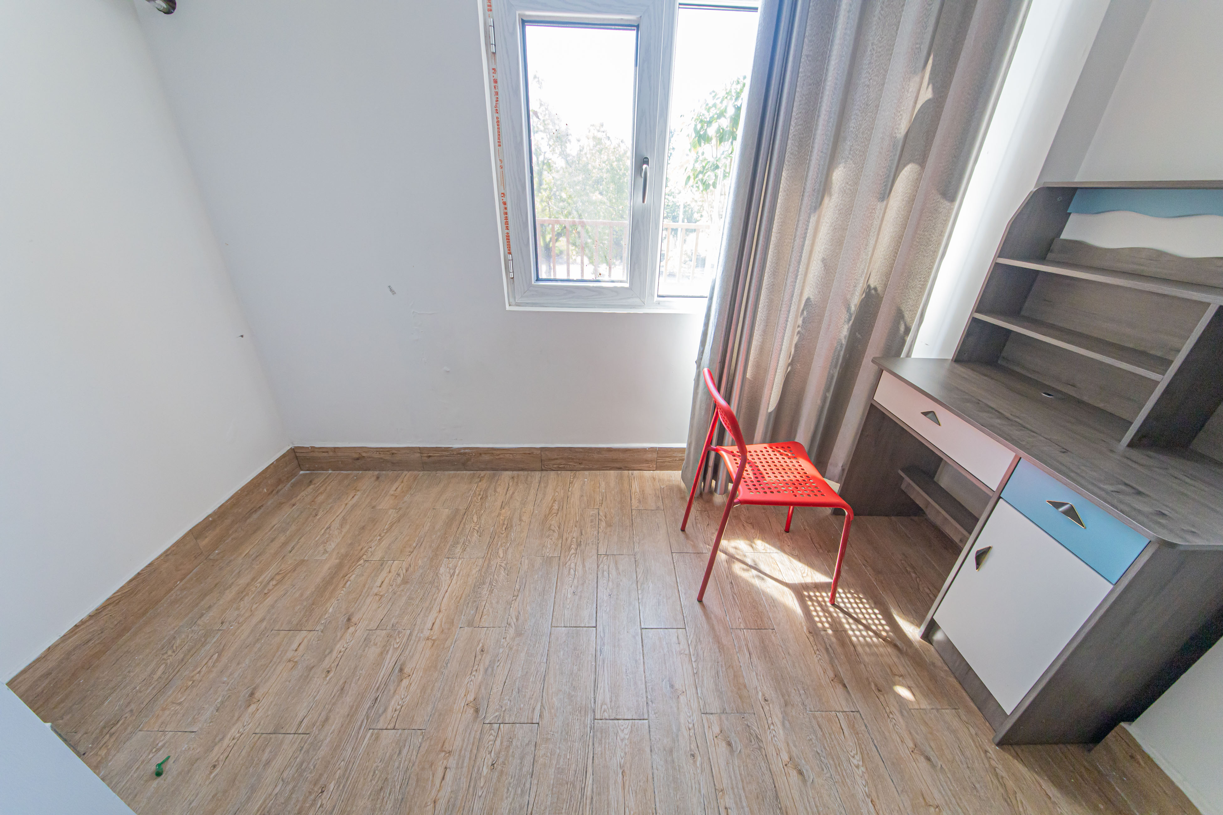 北辰中央公园A区 3室2厅2卫 132.8万 北辰中央公园A区 3室2厅2卫 132.8万卧室