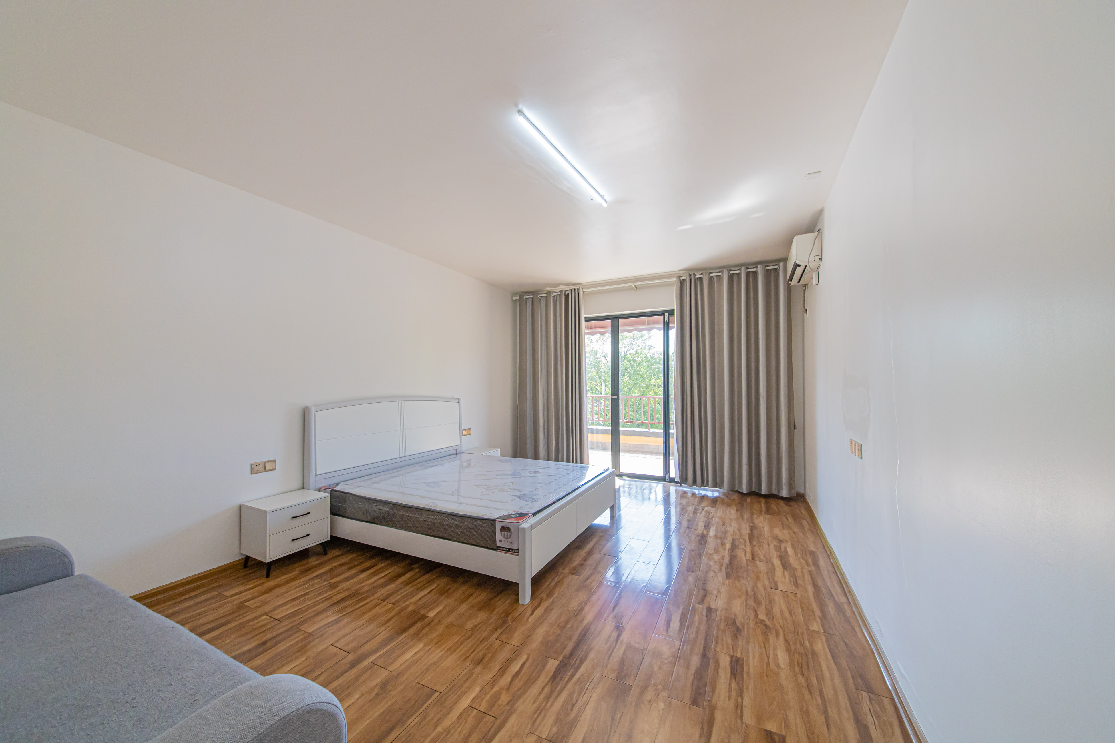 北辰中央公园A区 3室2厅2卫 132.8万 北辰中央公园A区 3室2厅2卫 132.8万卧室