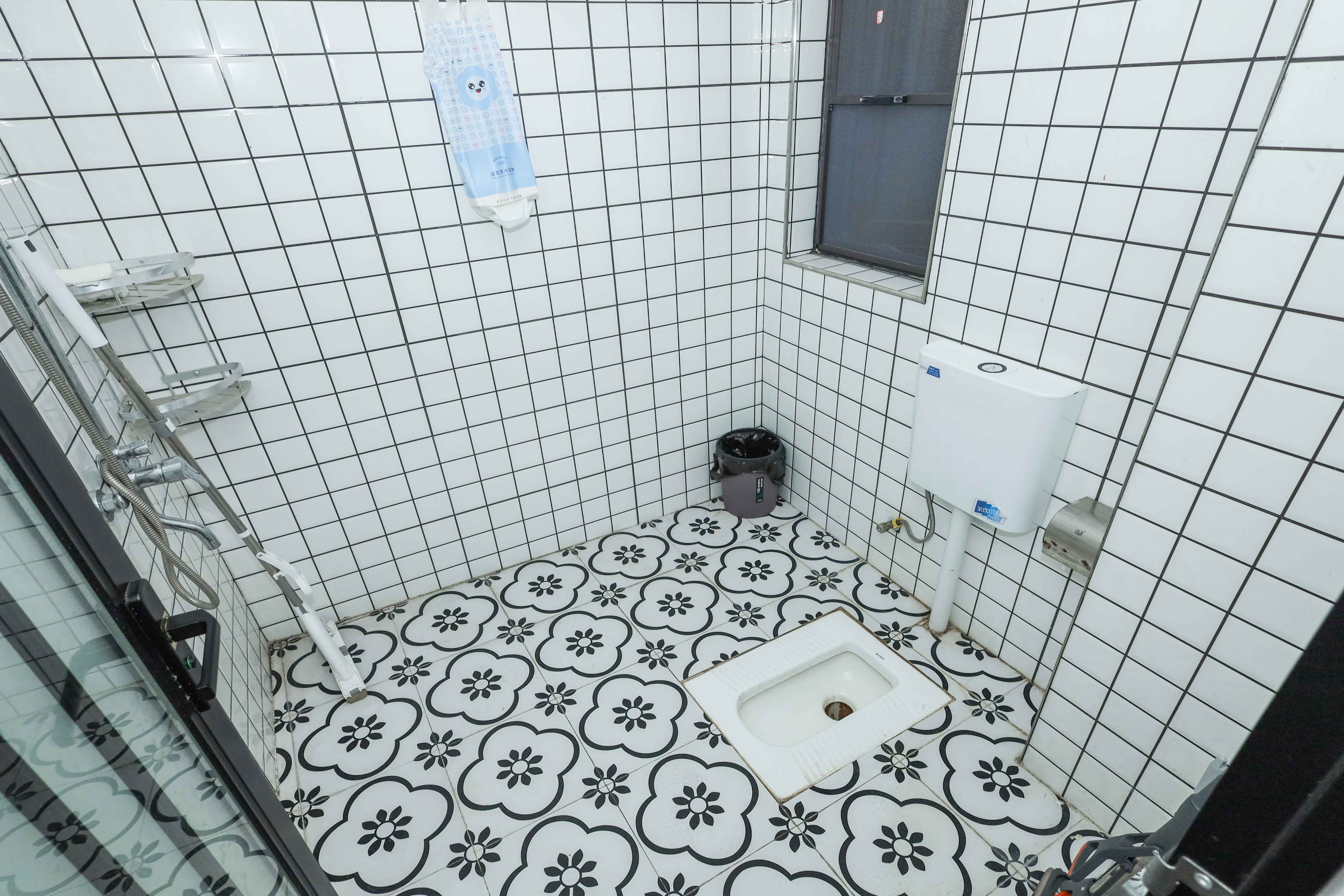 建发央著  4室3厅2卫    199.0万卫生间