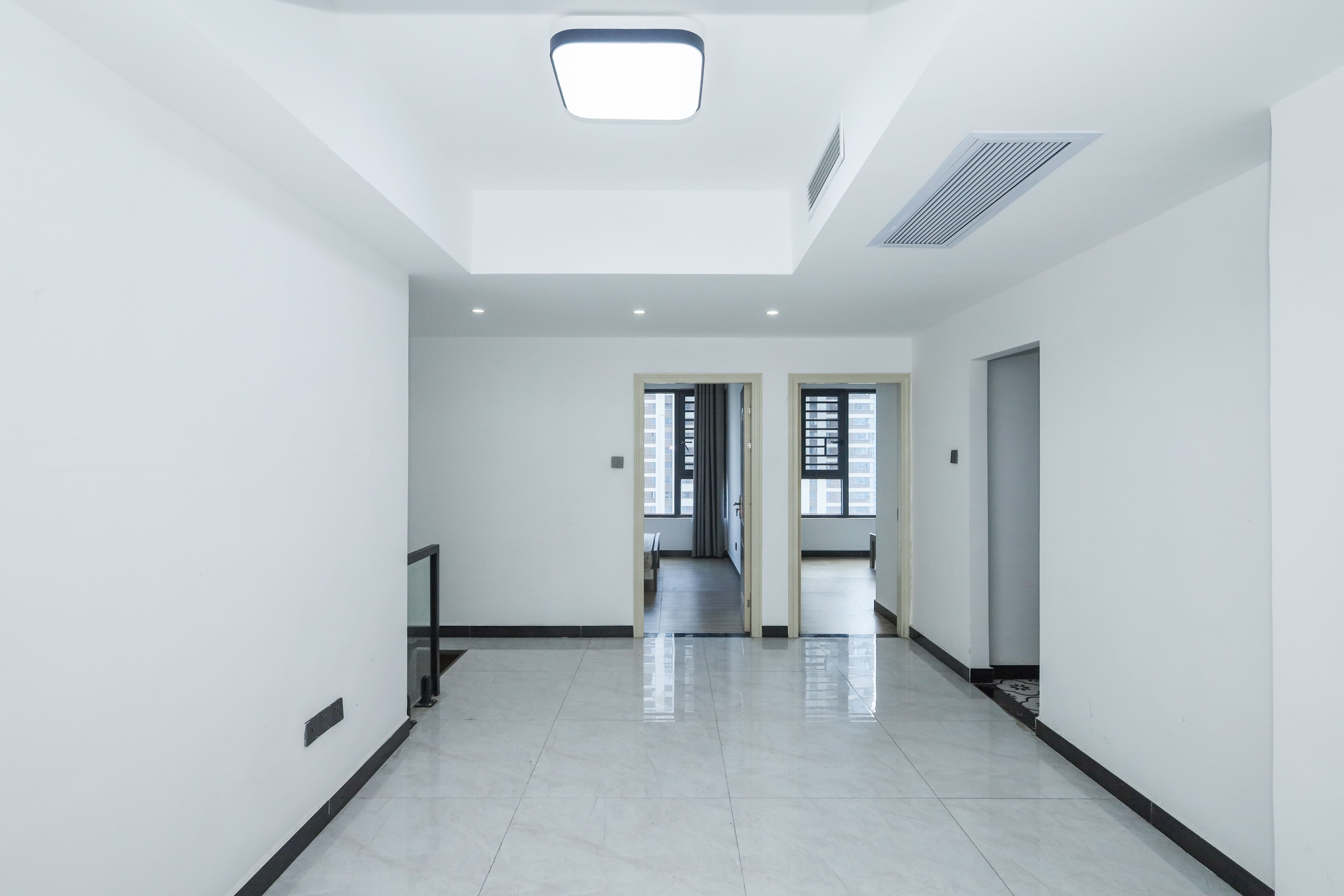 建发央著  4室3厅2卫    199.0万卧室