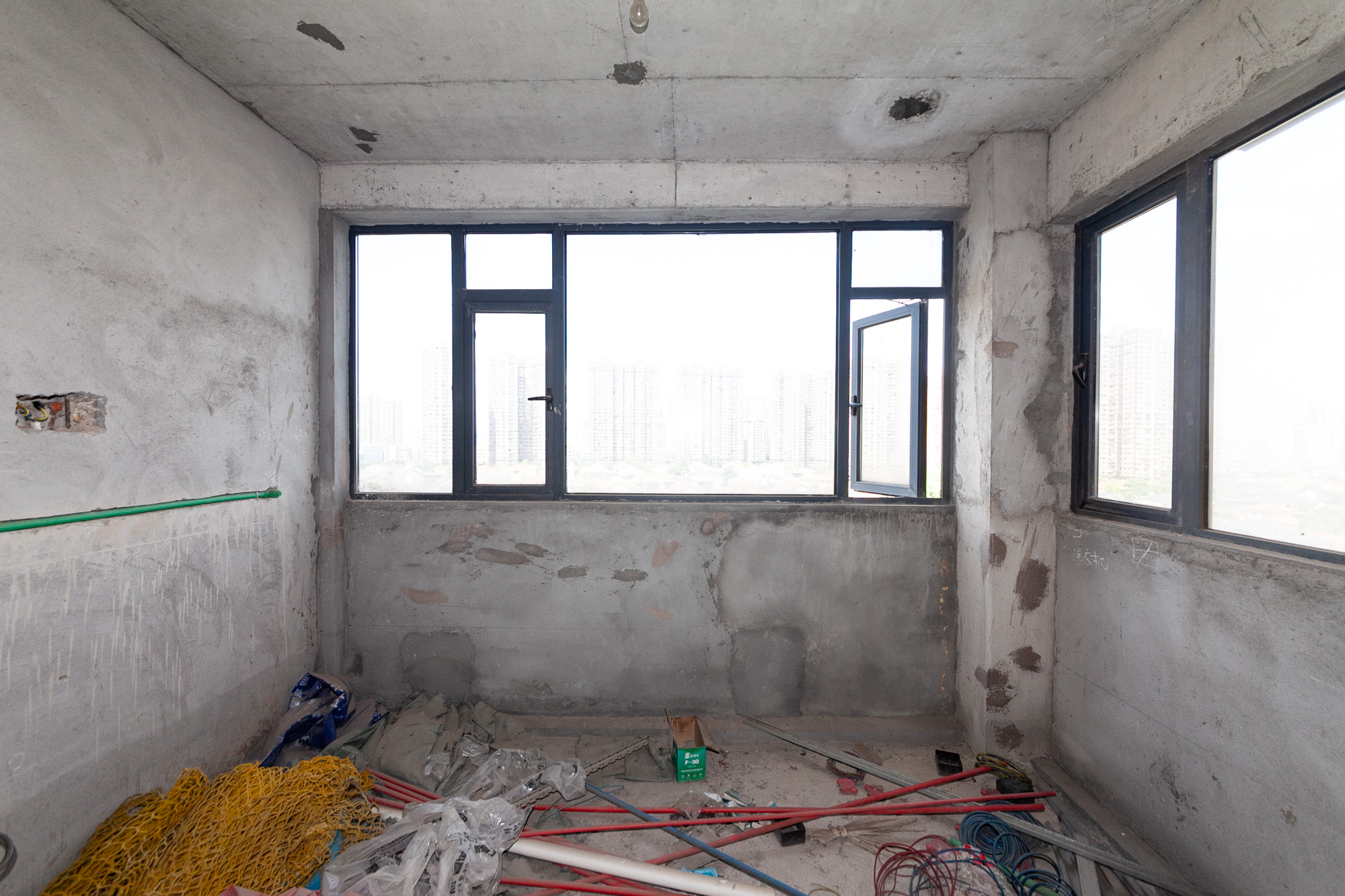 金湘苑(星澜之悦)  5室2厅2卫    179.8万 金湘苑(星澜之悦)  5室2厅2卫    179.8万阳台