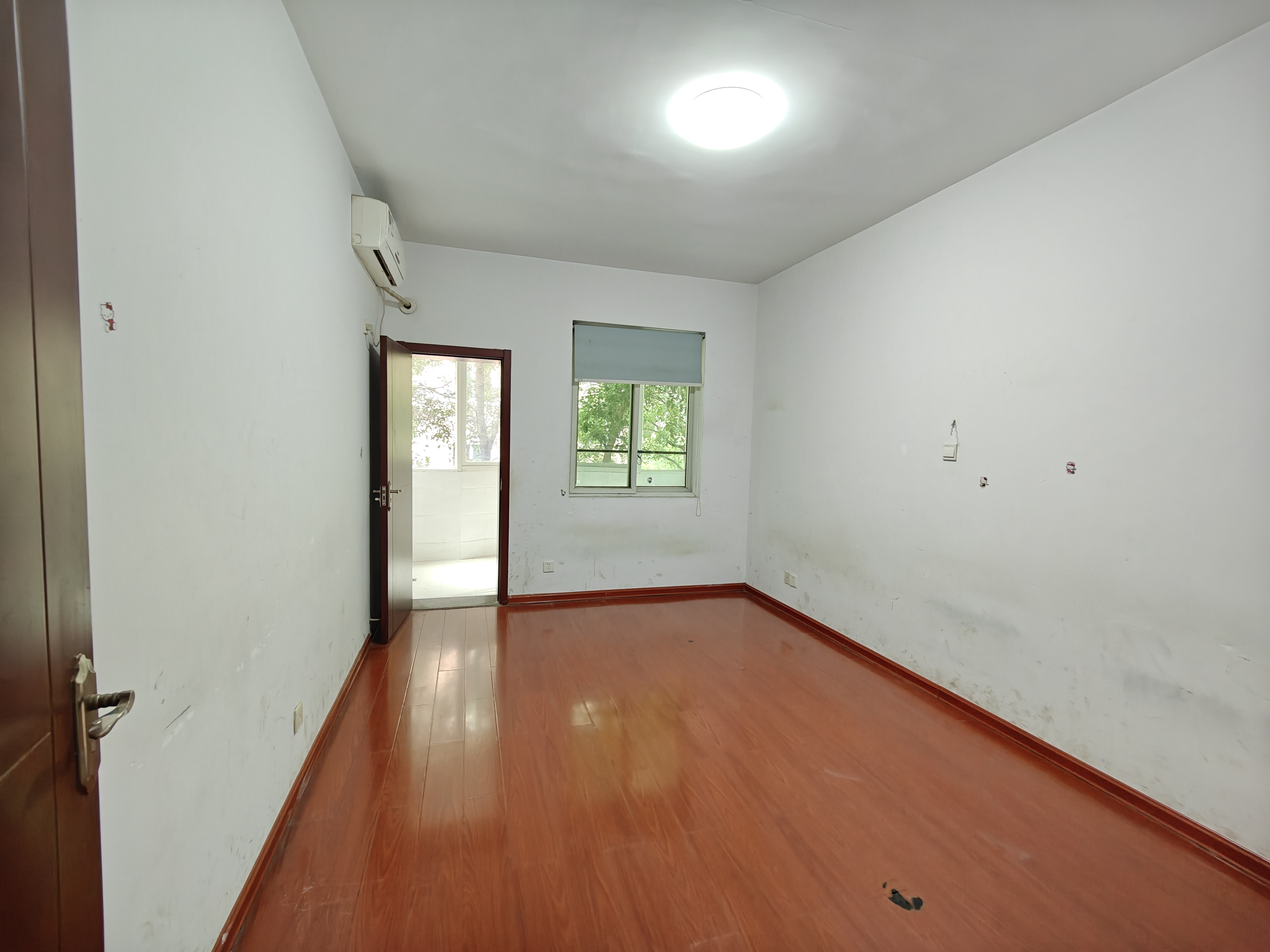 香山美境 4室2厅2卫 70.0万 香山美境 4室2厅2卫 70.0万室内图