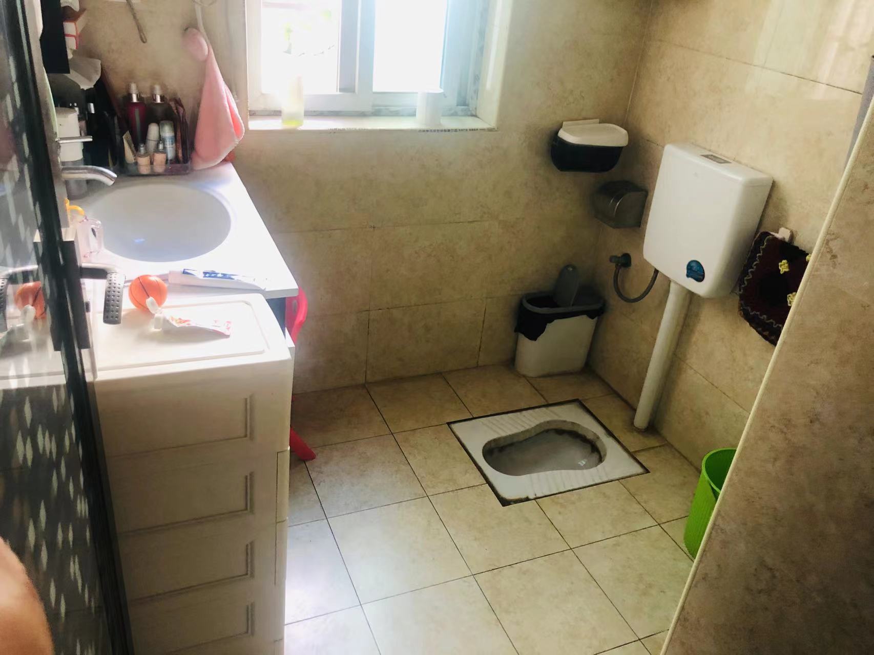 春满江南 3室2厅2卫 35.8万 春满江南 3室2厅2卫 35.8万客厅