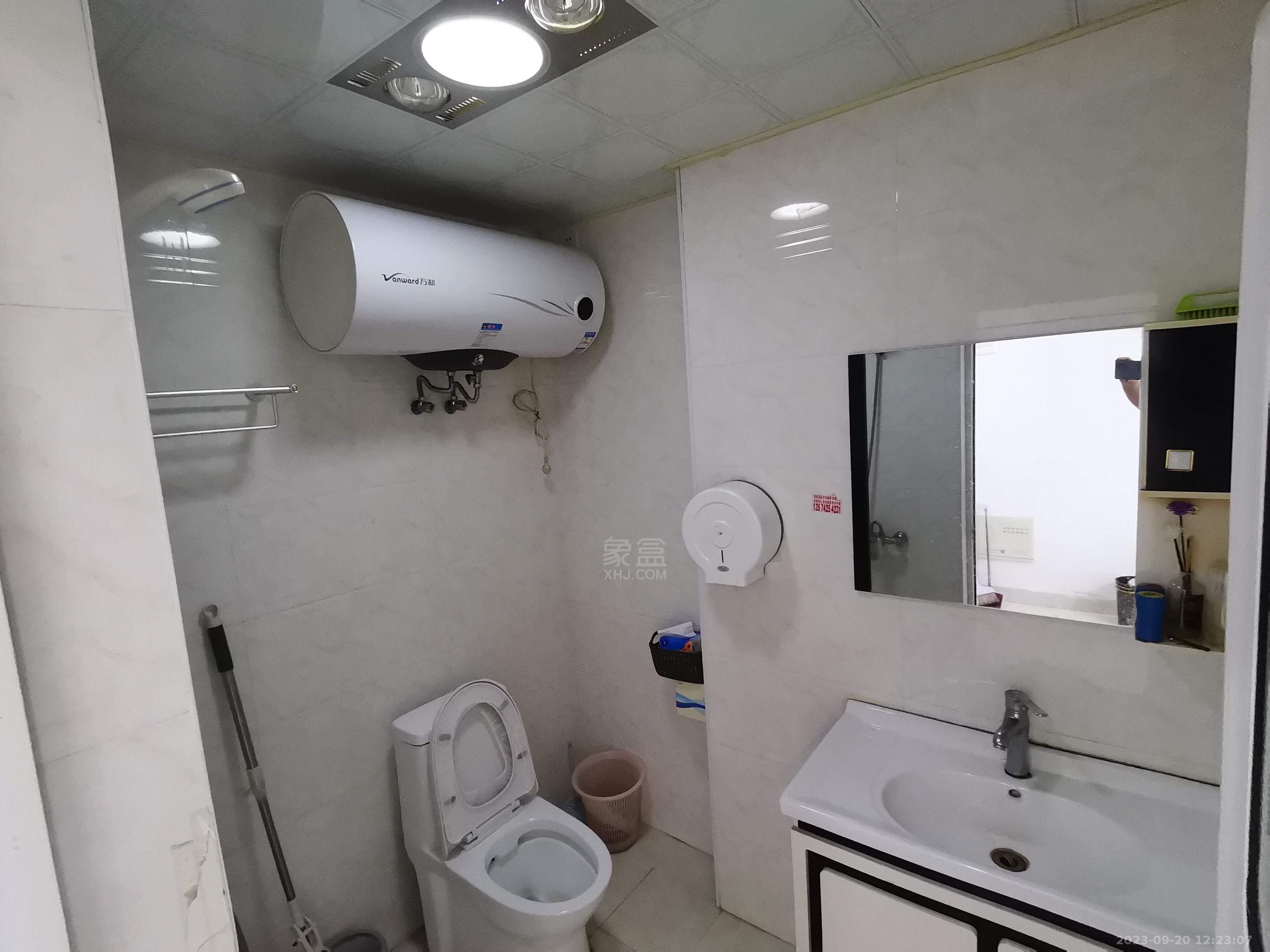 流金岁月-华晨国际 1室1厅1卫 4000.00元/月 流金岁月-华晨国际 1室1厅1卫 4000.00元/月室内图