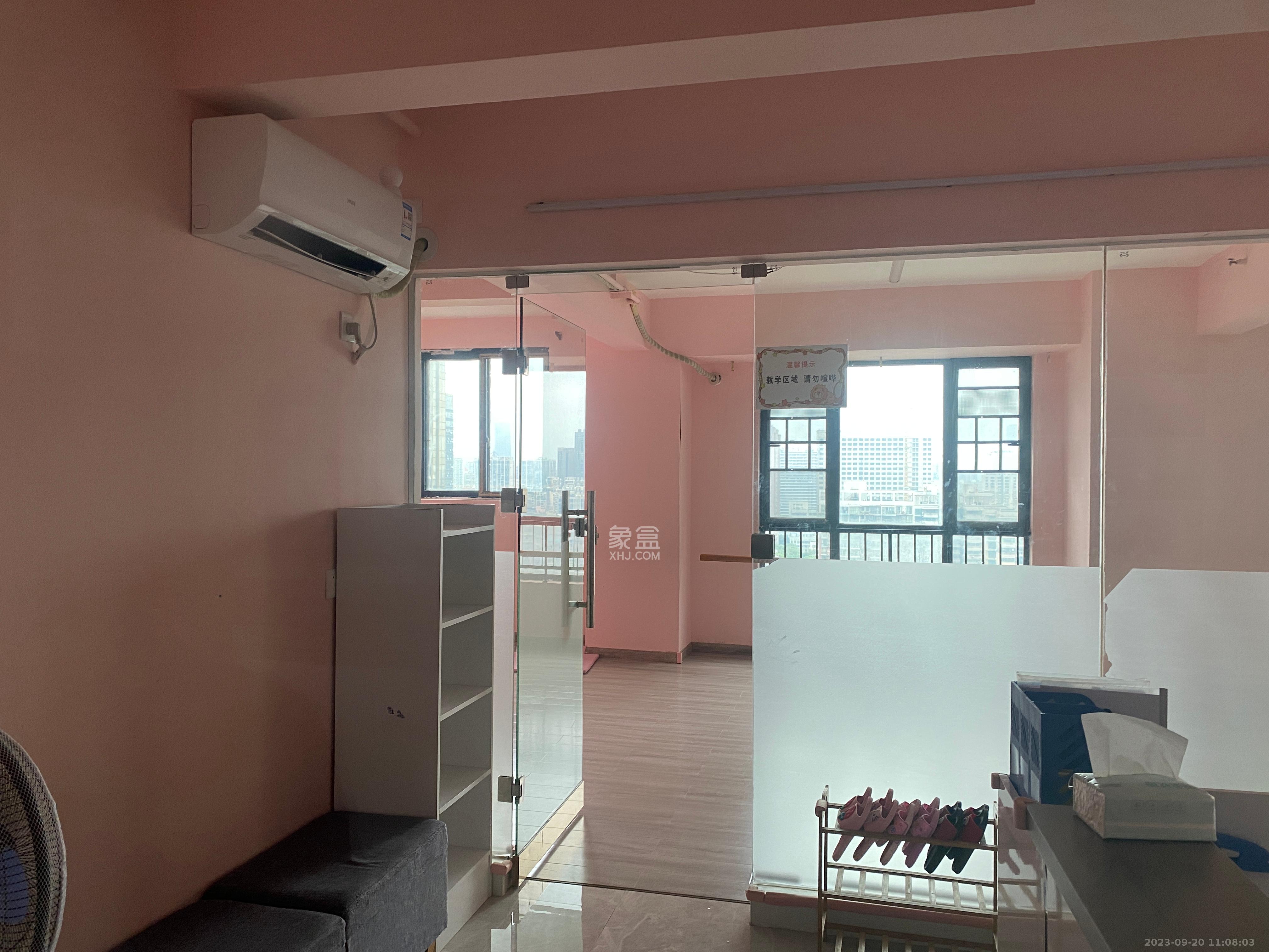 万博汇  1室1厅1卫   2000.00元/月室内图1