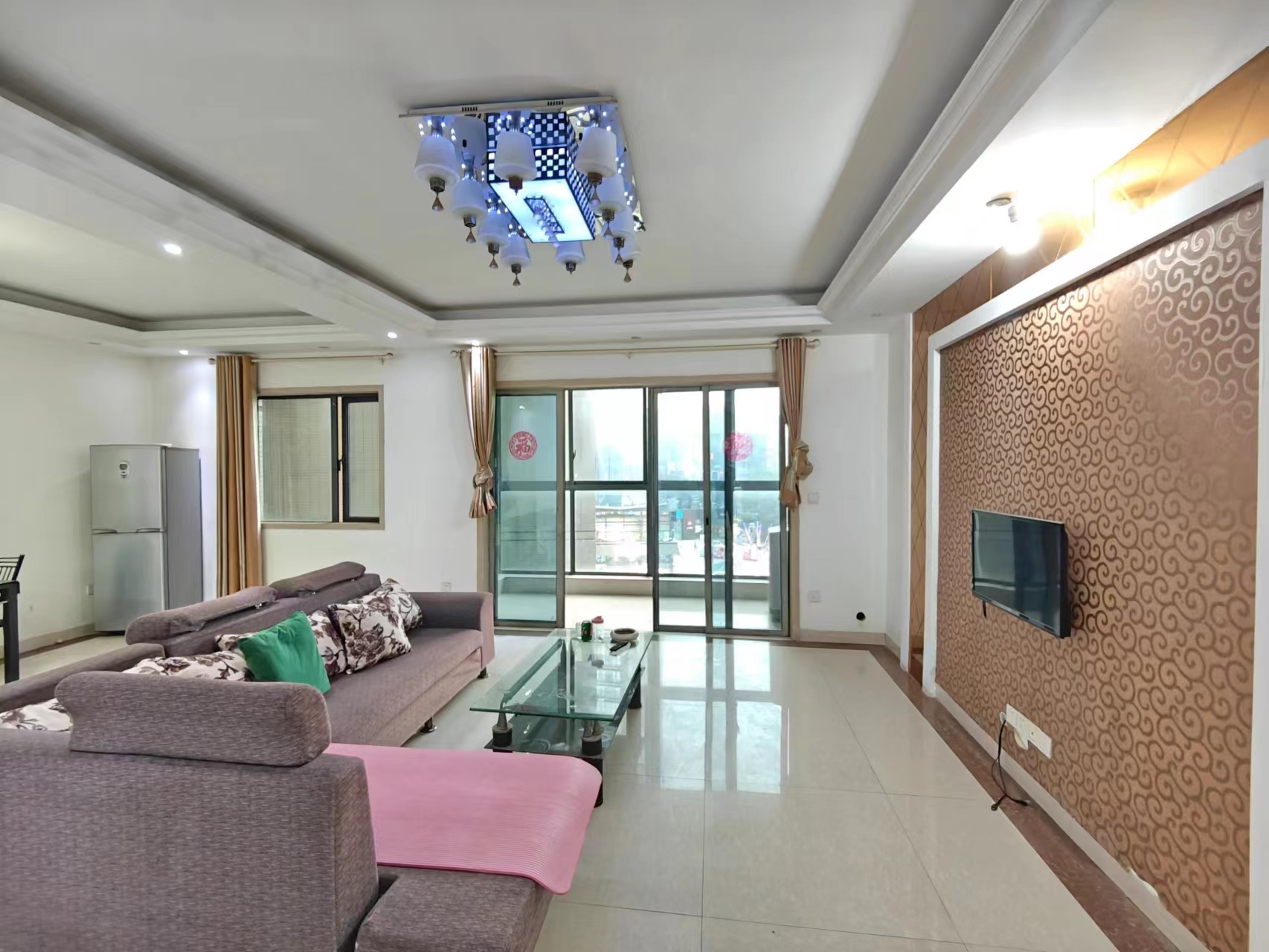 美的城一期 3室2厅1卫 69.8万 美的城一期 3室2厅1卫 69.8万室内图