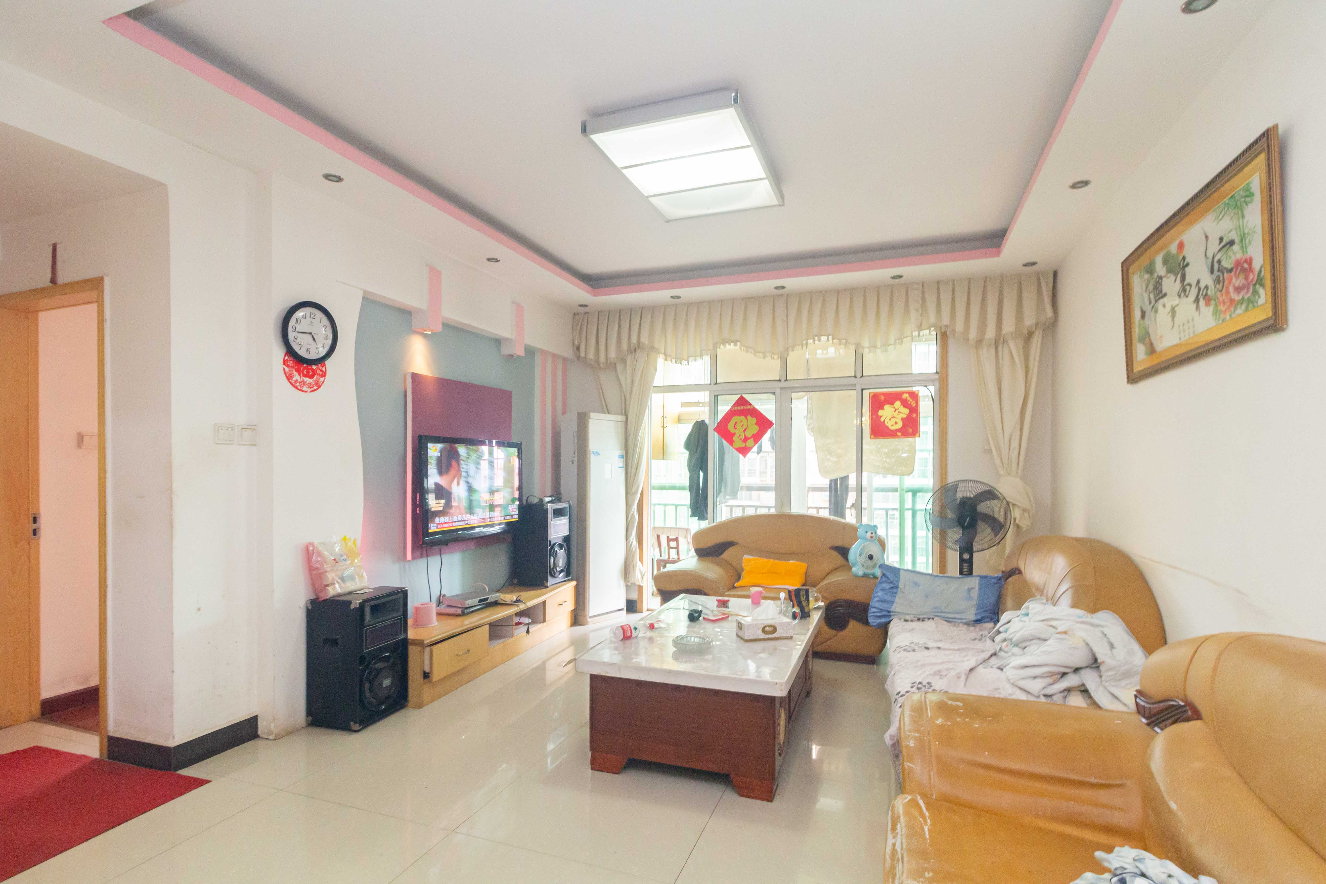 丁家高层公寓(领尚公寓) 2室1厅1卫 38.0万 丁家高层公寓(领尚公寓) 2室1厅1卫 38.0万客厅