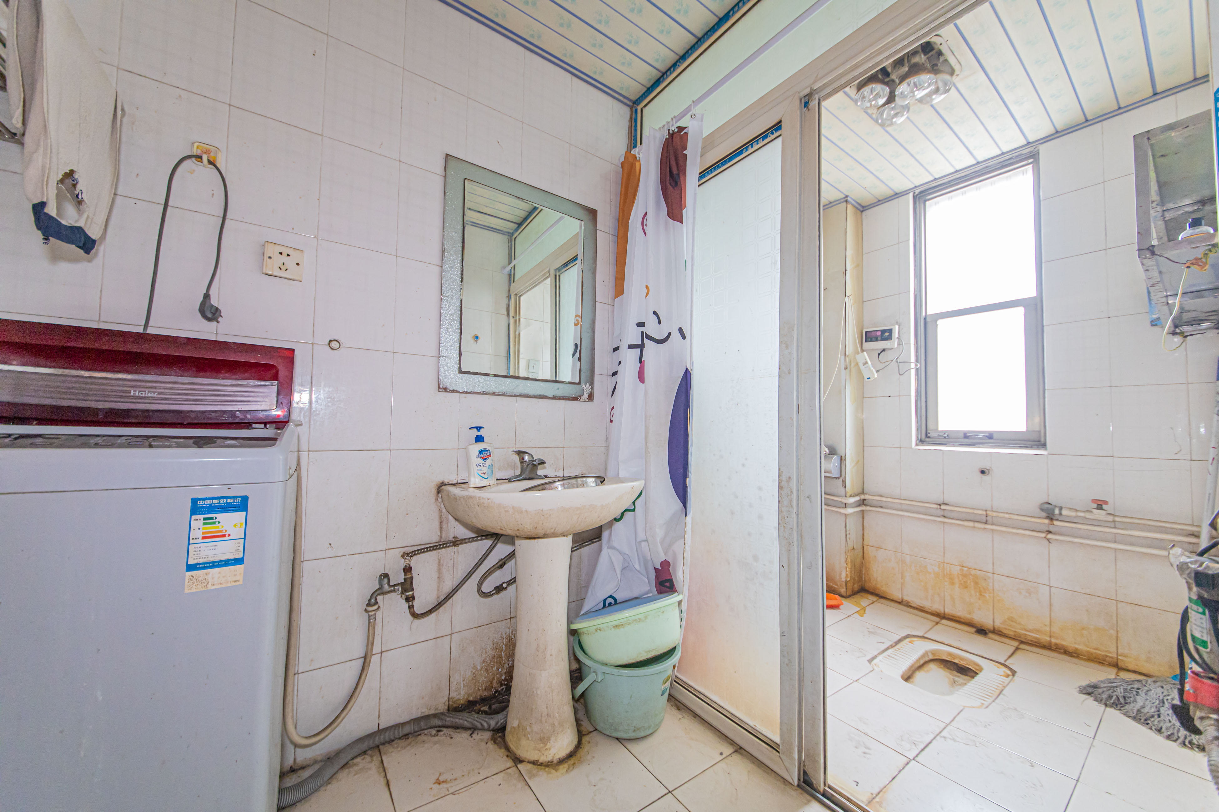 新中路商住樓  3室2廳1衛(wèi)    49.8萬衛(wèi)生間