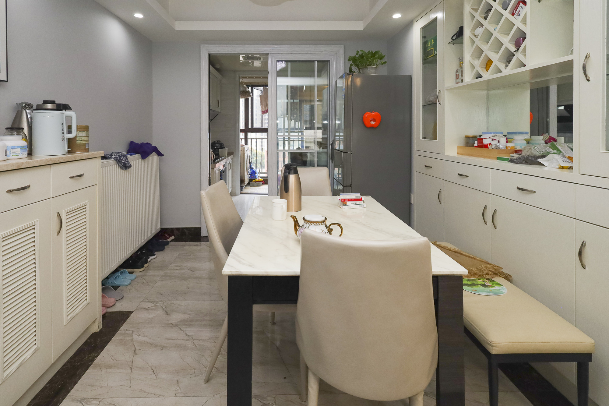 世茂外滩里(世茂铂翠湾三期)  4室2厅2卫    238.0万 世茂外滩里(世茂铂翠湾三期)  4室2厅2卫    238.0万客厅