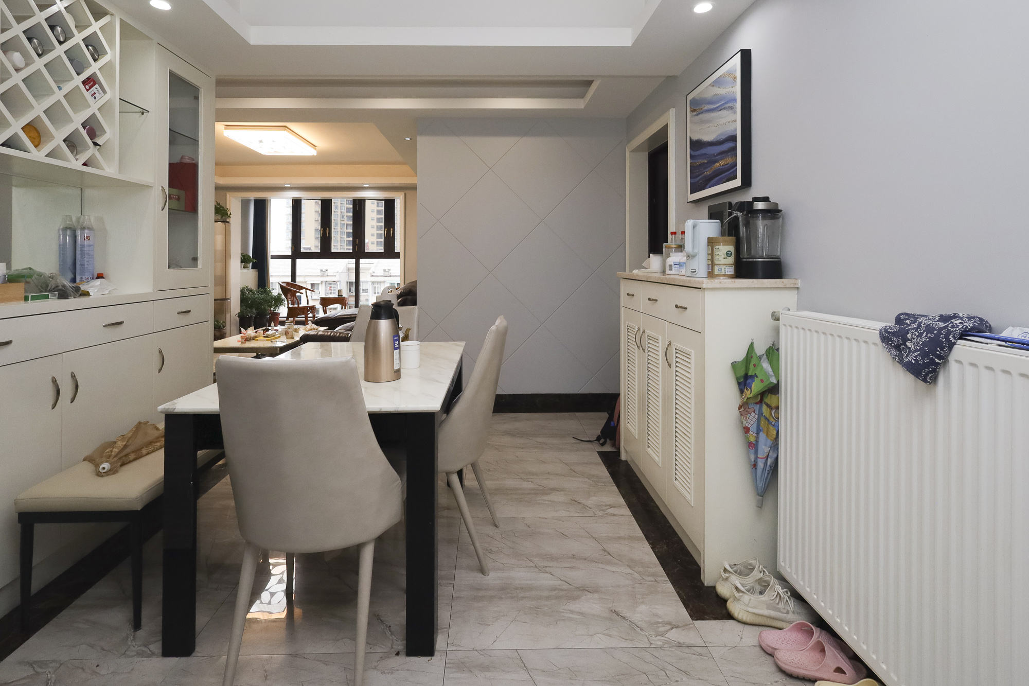 世茂外滩里(世茂铂翠湾三期)  4室2厅2卫    238.0万 世茂外滩里(世茂铂翠湾三期)  4室2厅2卫    238.0万客厅