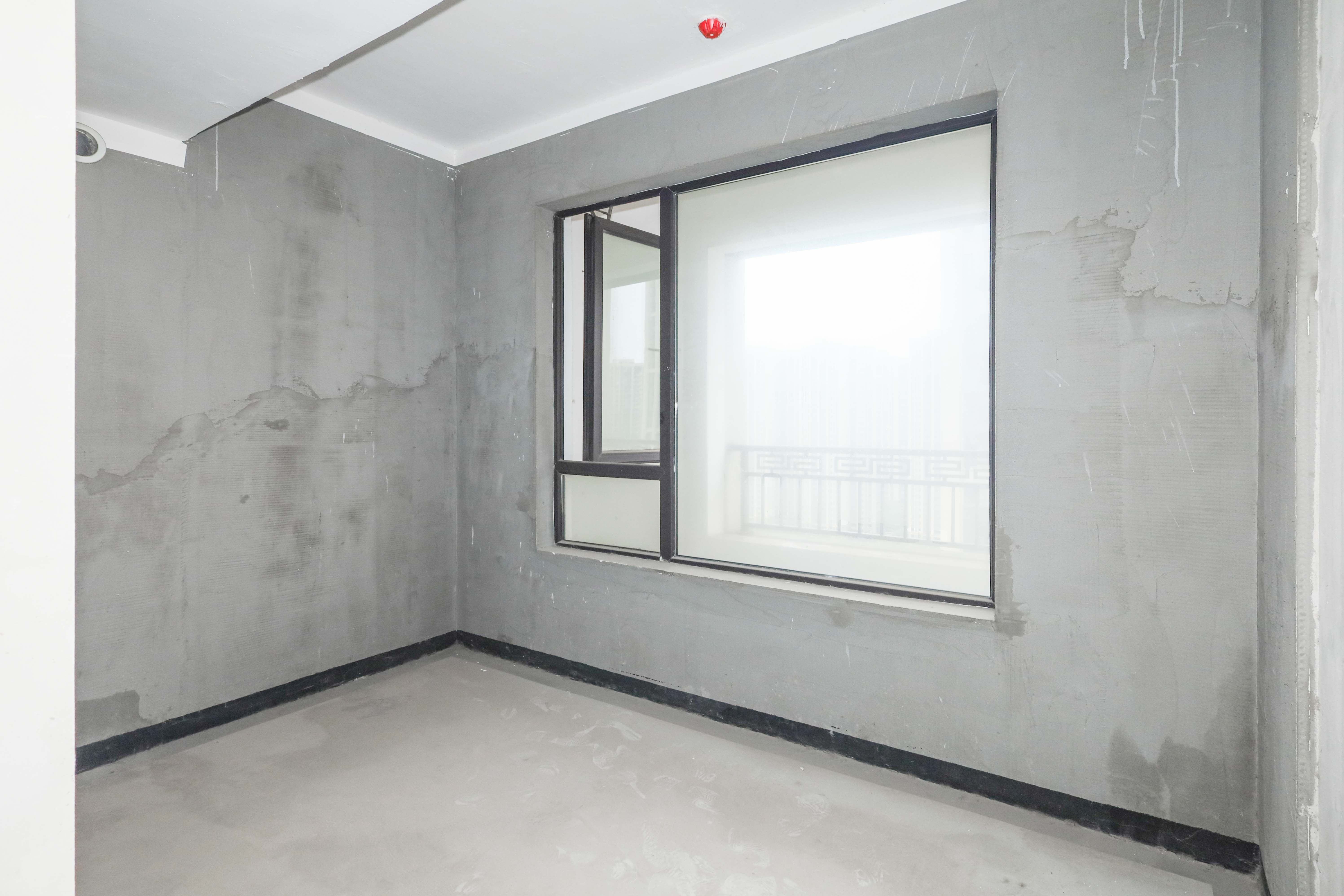 建发央著  4室2厅3卫   265.00万卧室