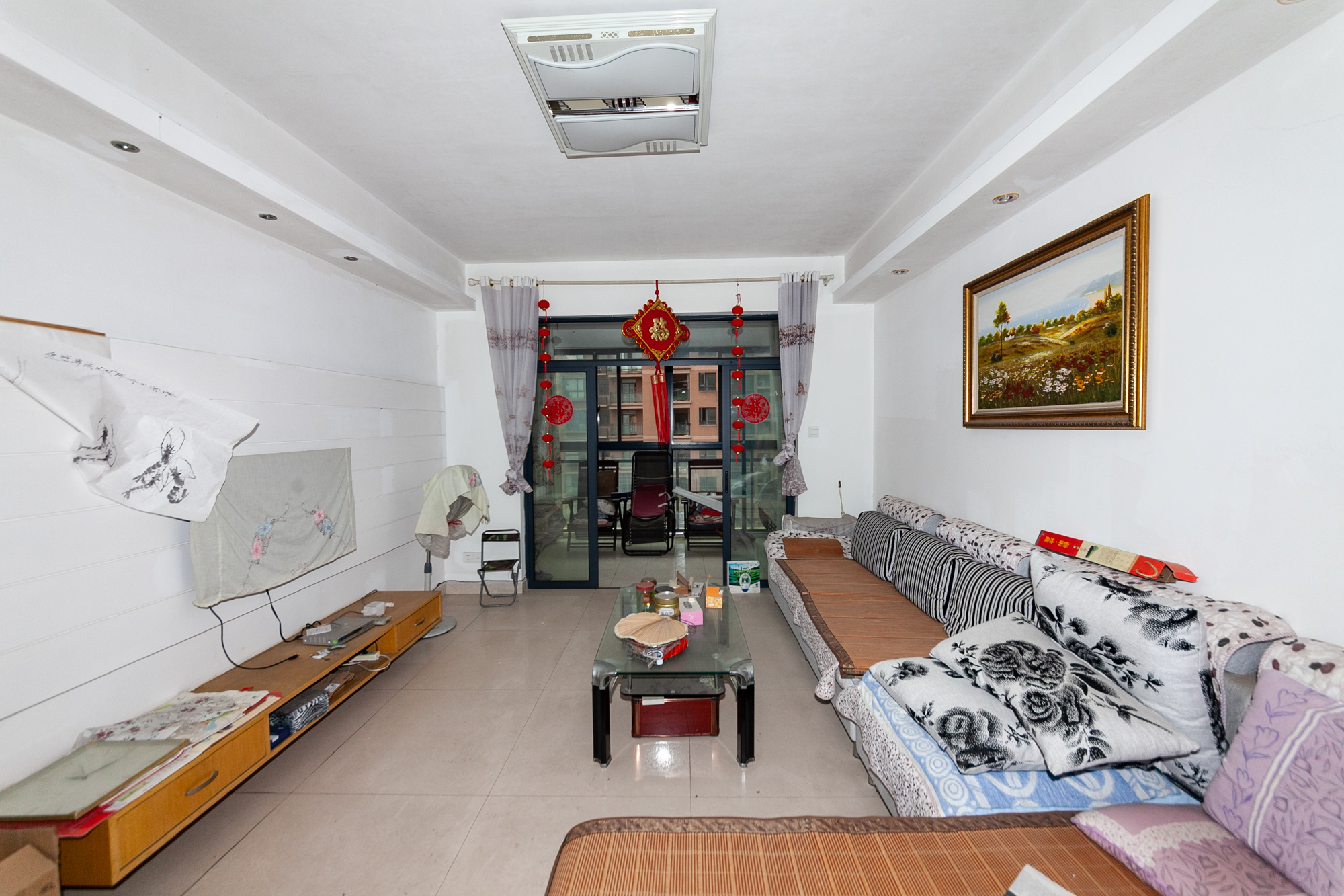 珠江东方明珠(新地东方明珠)一二期  2室2厅1卫    71.0万 珠江东方明珠(新地东方明珠)一二期  2室2厅1卫    71.0万客厅