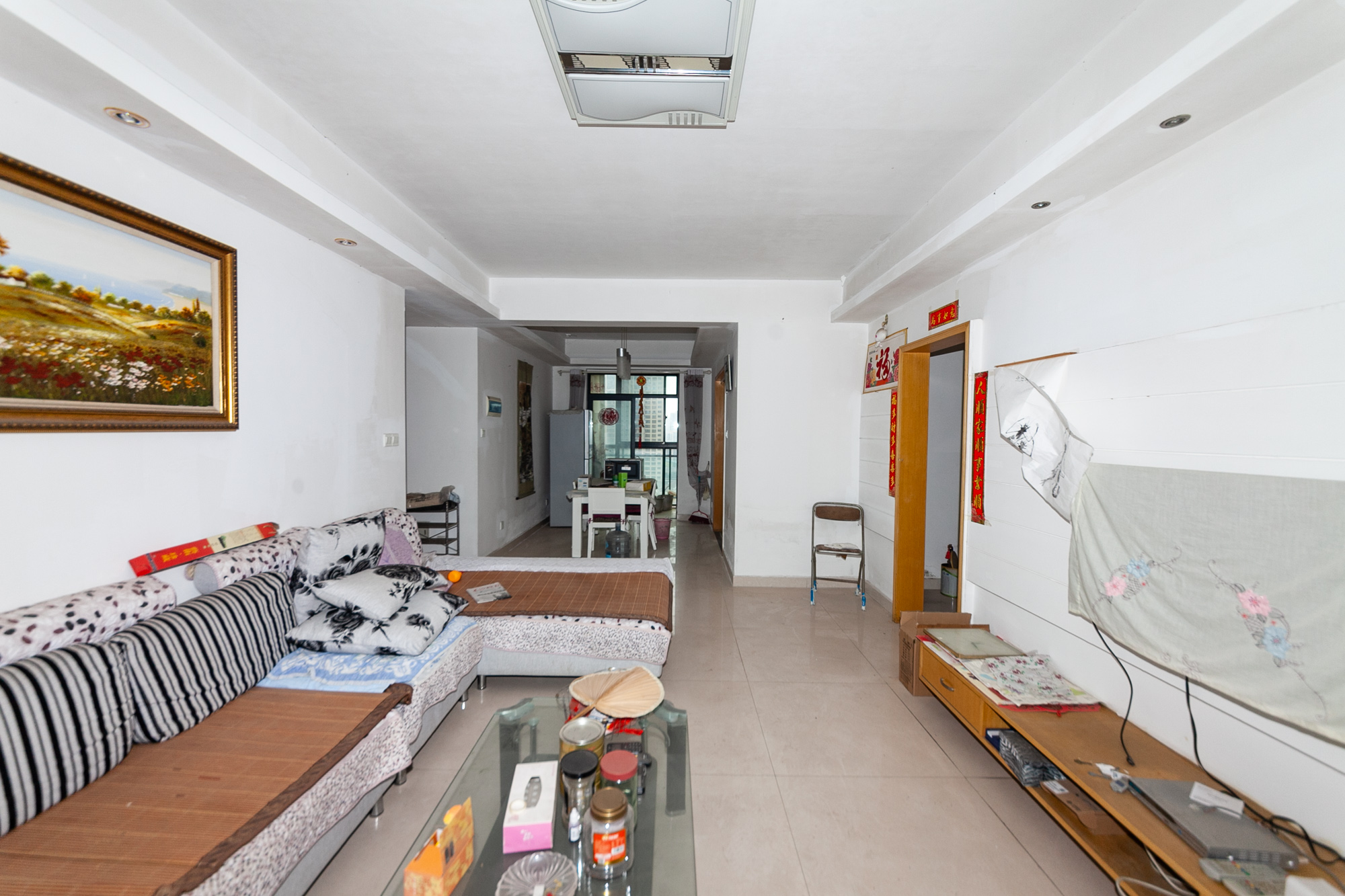 珠江东方明珠(新地东方明珠)一二期  2室2厅1卫    71.0万 珠江东方明珠(新地东方明珠)一二期  2室2厅1卫    71.0万客厅