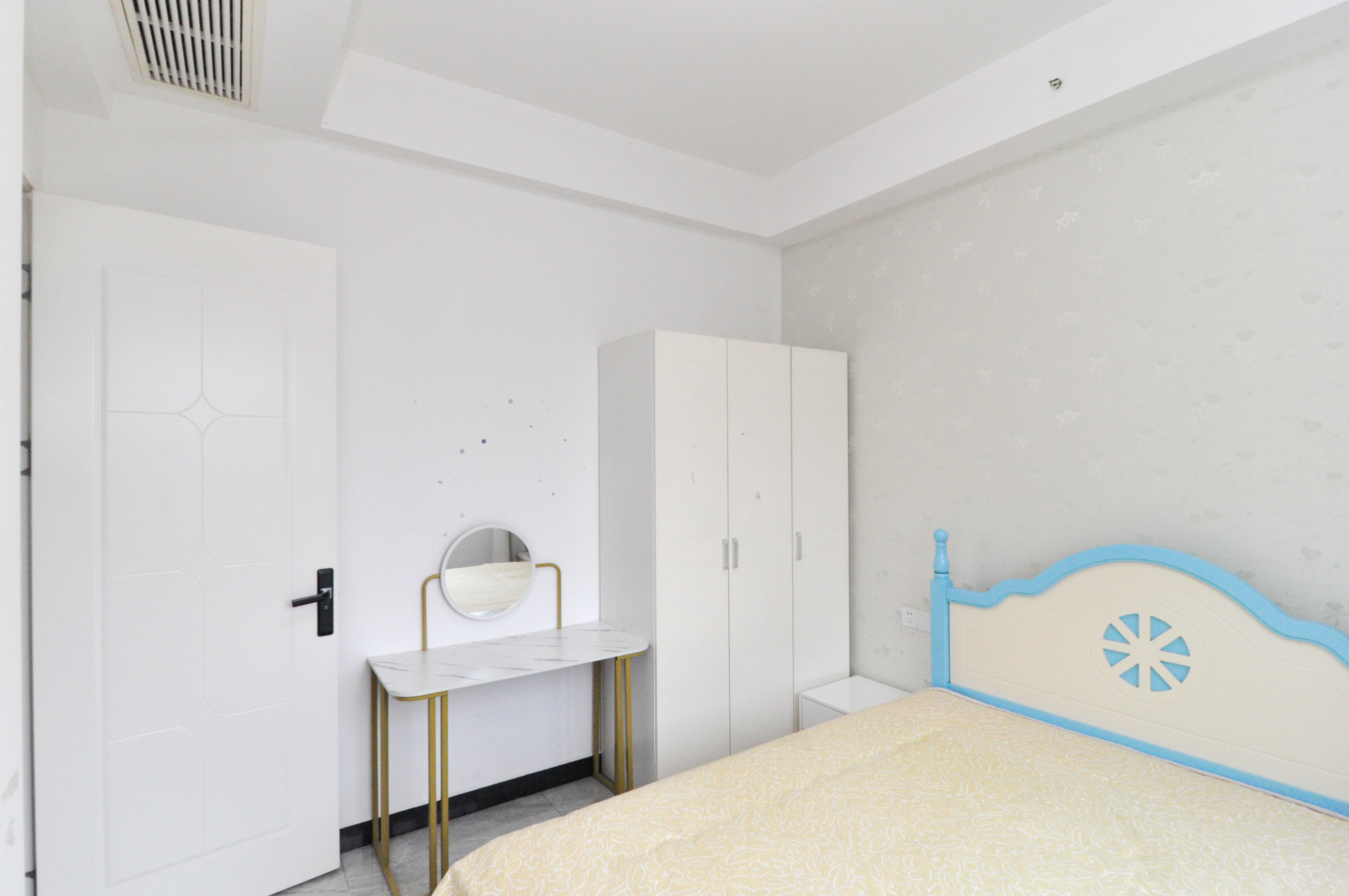 达美溪湖湾  5室2厅2卫    298.0万 达美溪湖湾  5室2厅2卫    298.0万其他