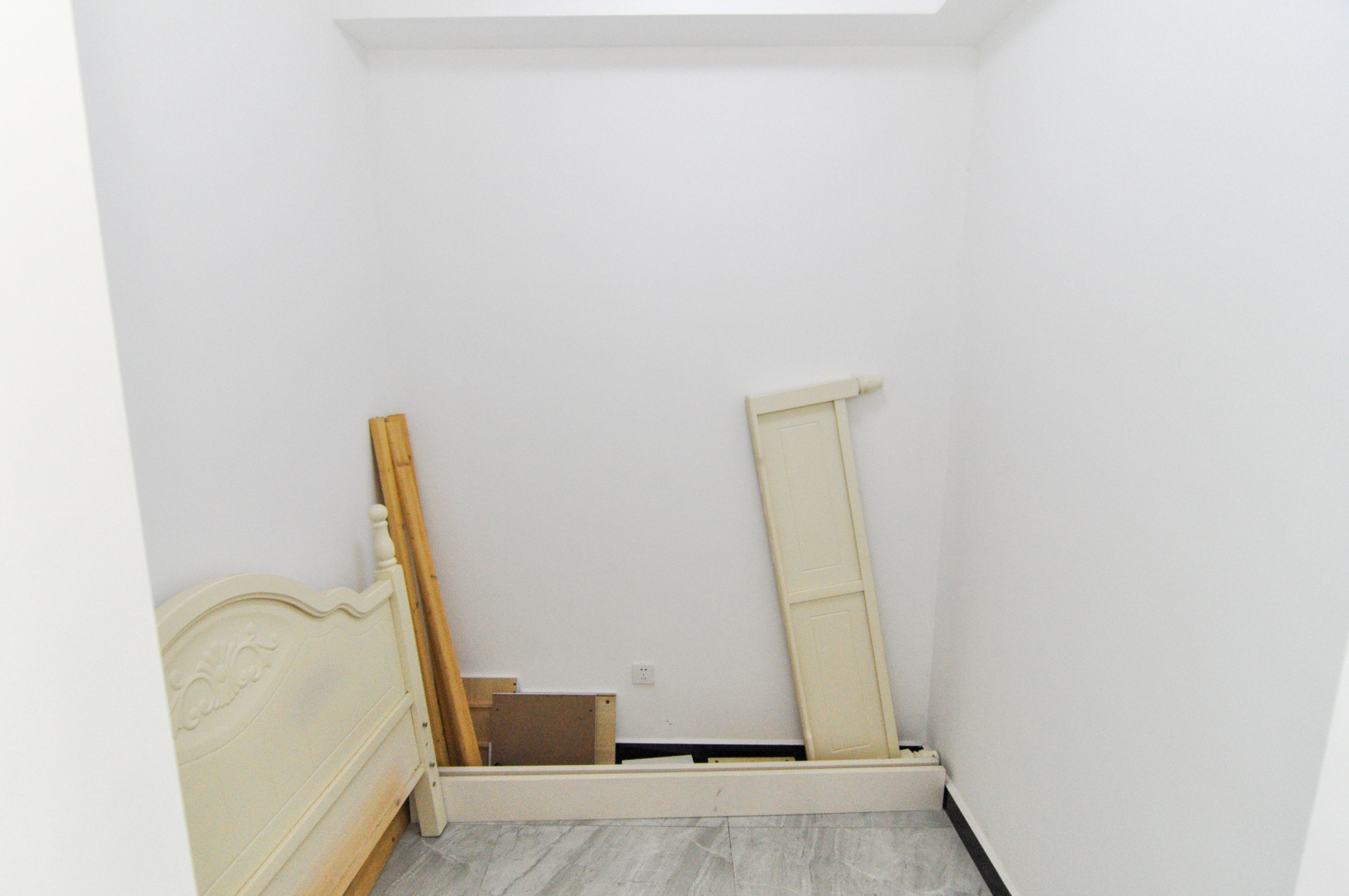 达美溪湖湾  5室2厅2卫    298.0万 达美溪湖湾  5室2厅2卫    298.0万其他