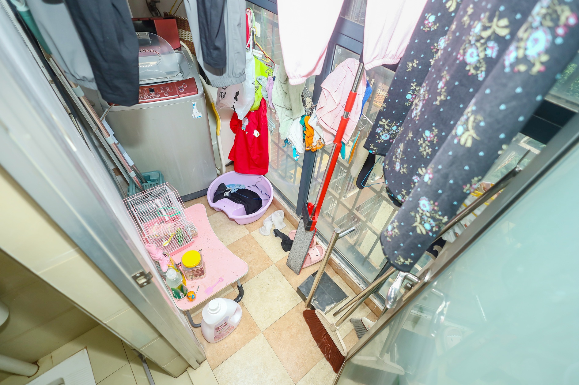 楚天世纪城东苑  3室2厅1卫   65.00万阳台