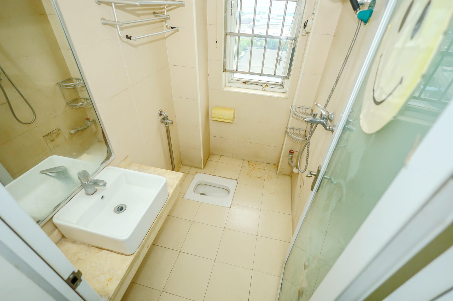 楚天中苑  3室2厅2卫    66.88万 楚天中苑  3室2厅2卫    66.88万卫生间