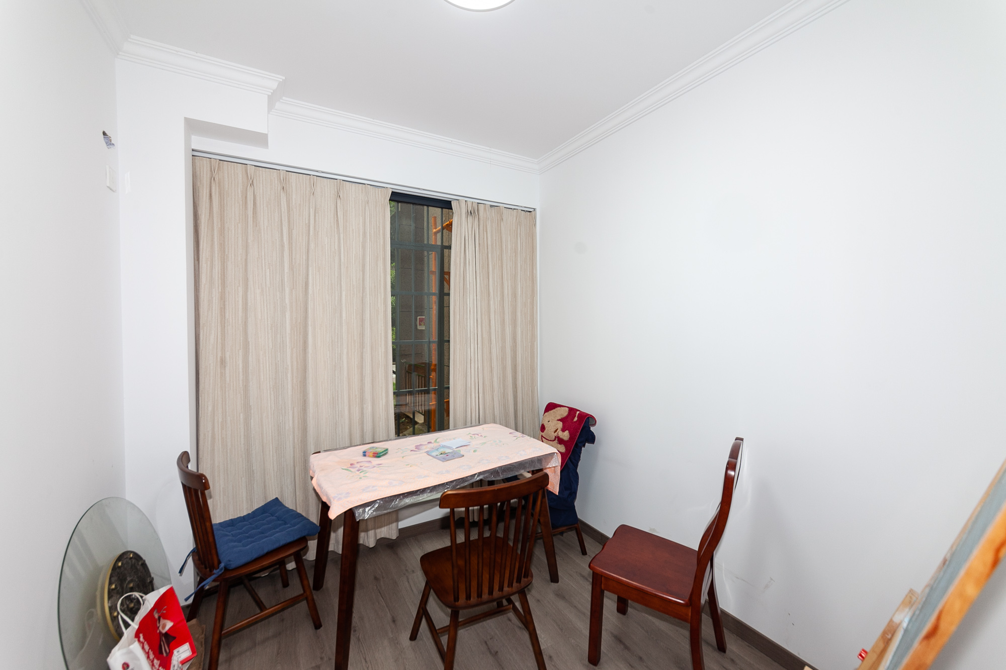 荣盛岳麓峰景  4室2厅2卫    145.0万其他