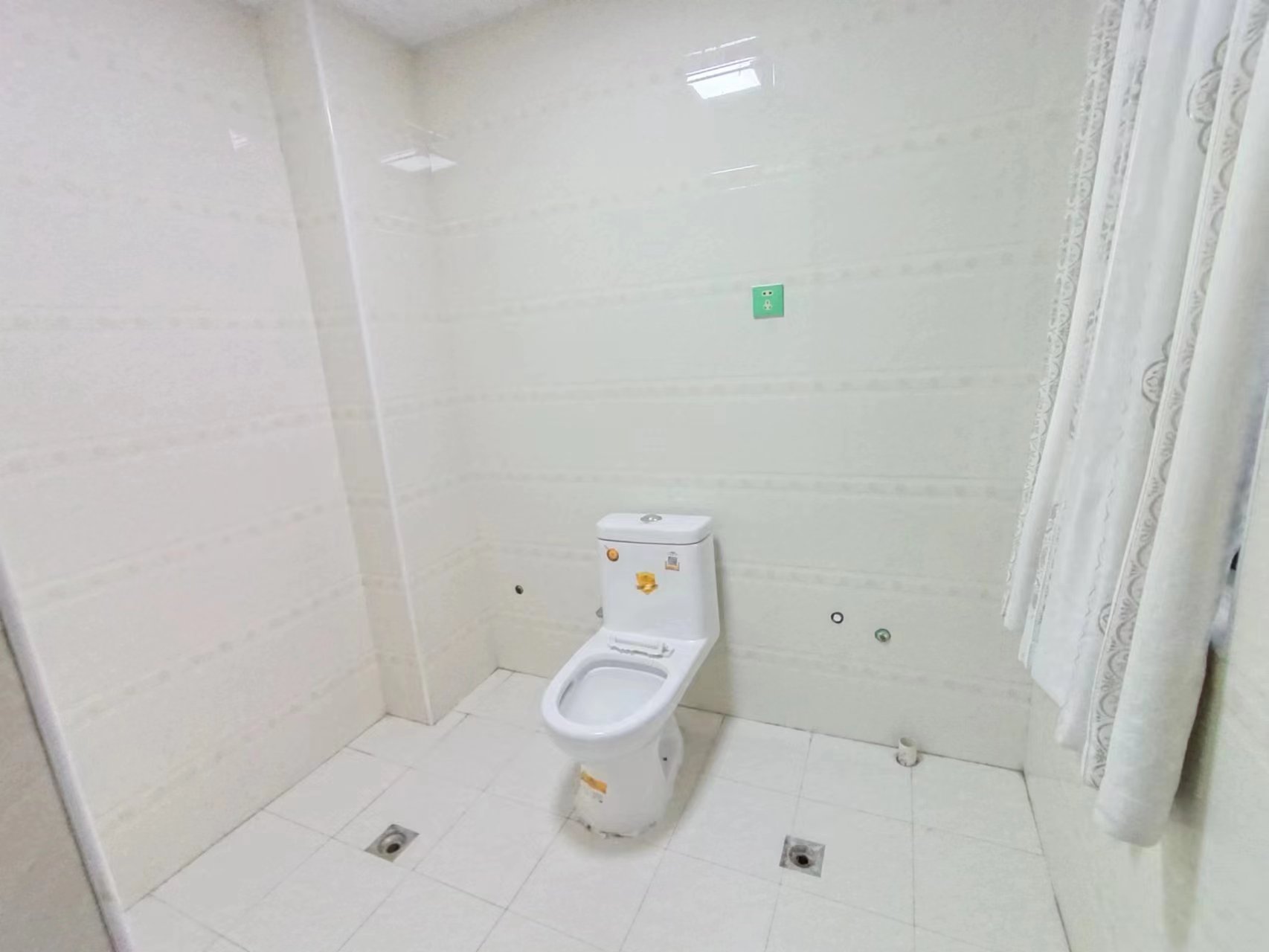 庐山春天早安华晨  4室2厅1卫    69.8万 庐山春天早安华晨  4室2厅1卫    69.8万室内图