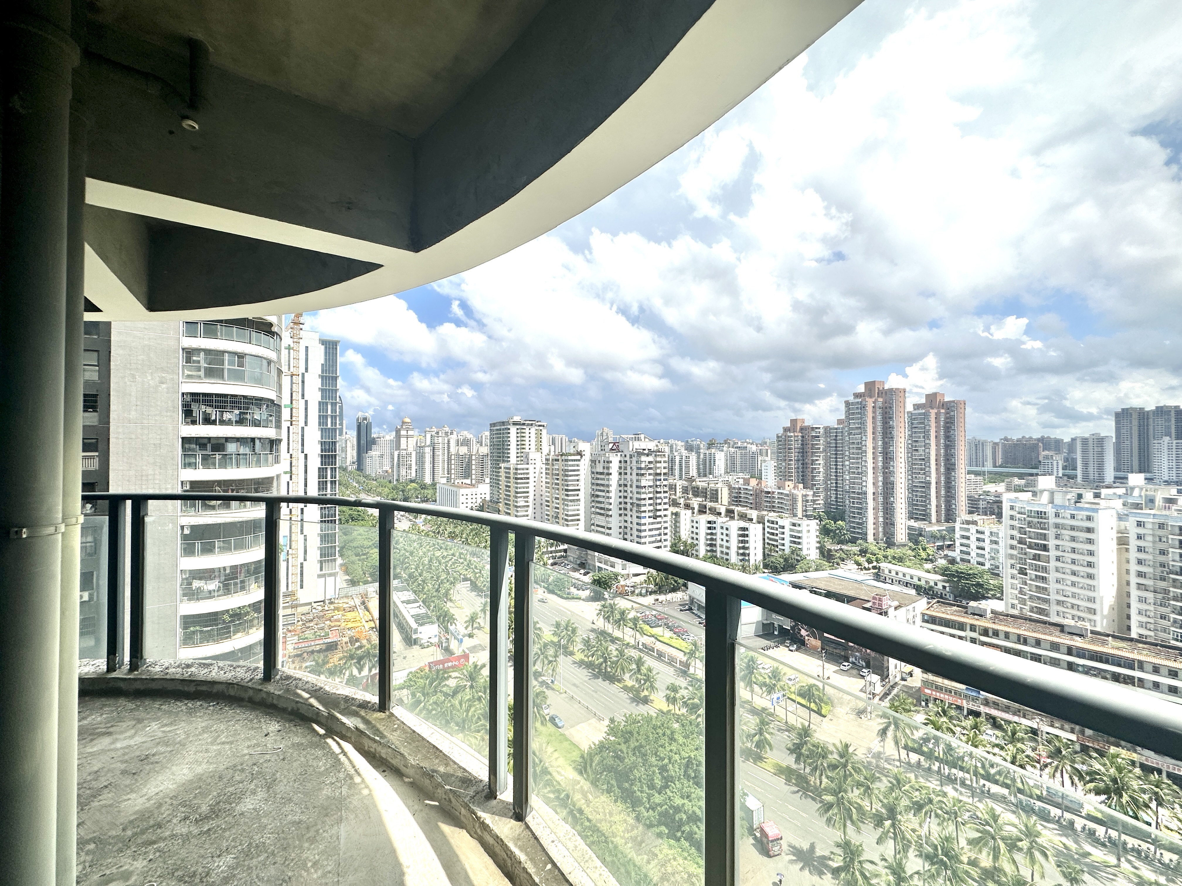 滨海幸福里 2室2厅1卫 252.0万 滨海幸福里 2室2厅1卫 252.0万阳台