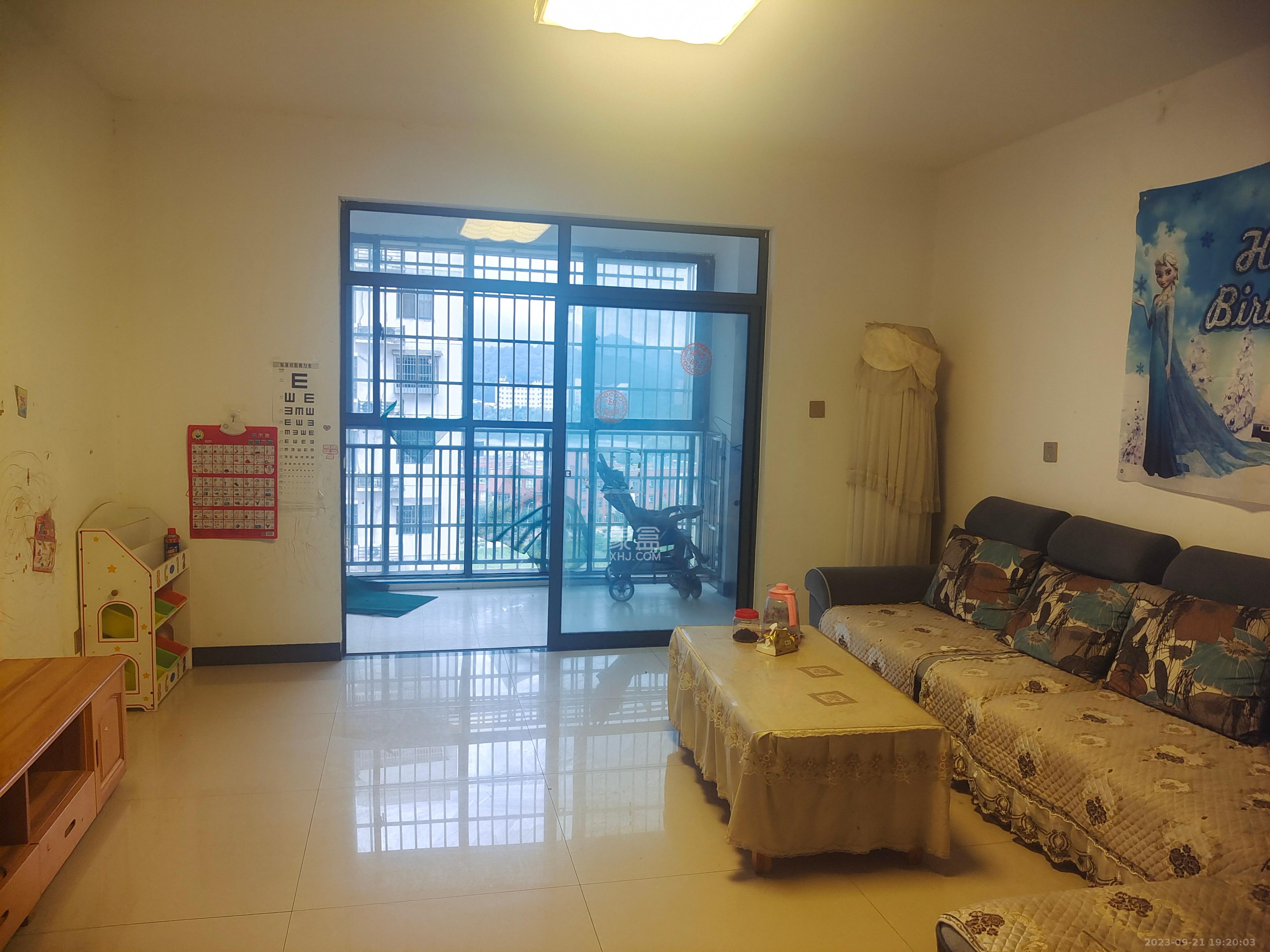 西子湖畔沃府  4室2厅2卫   3500.00元/月室内图1
