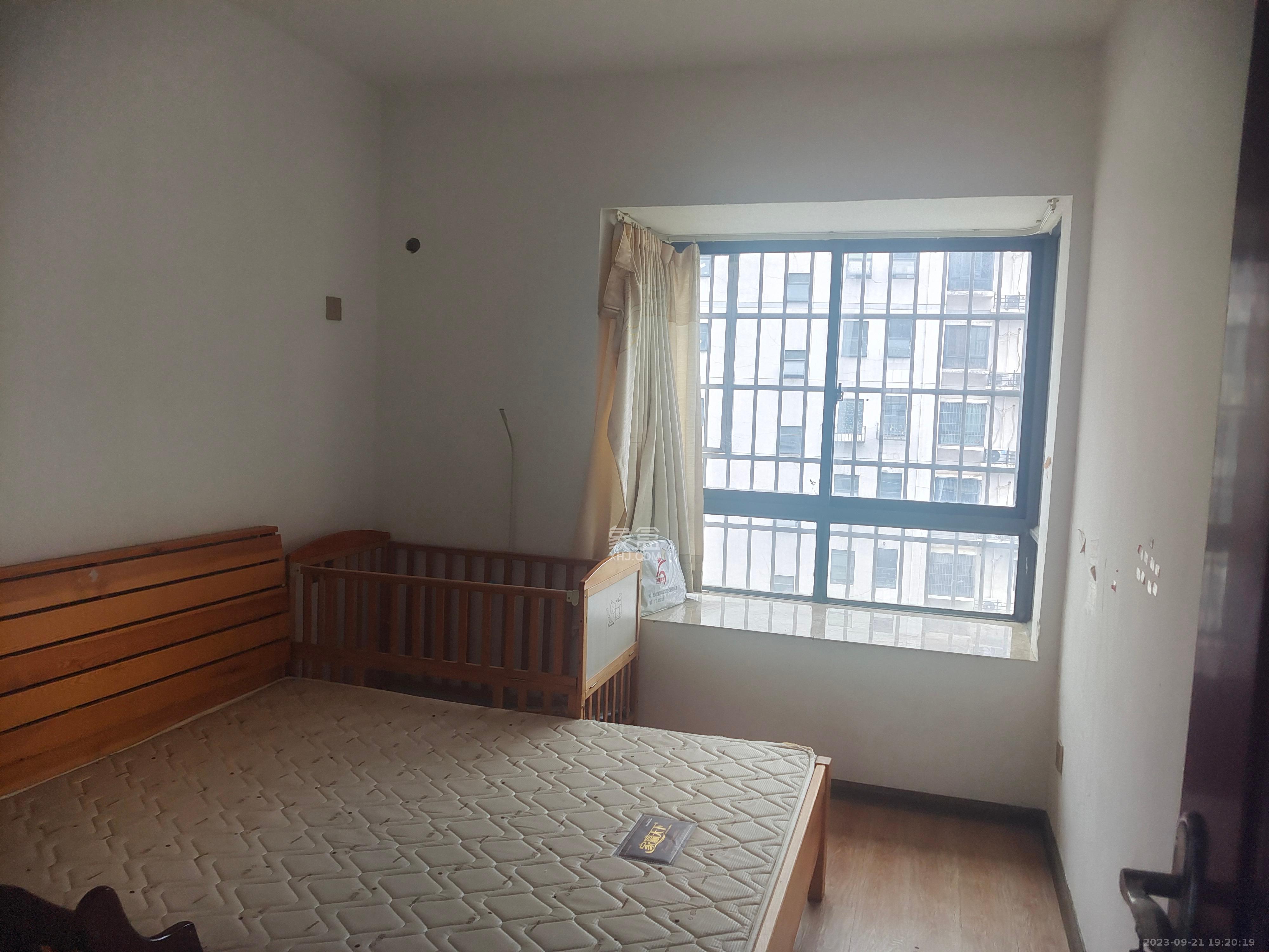 西子湖畔沃府  4室2厅2卫   3500.00元/月室内图