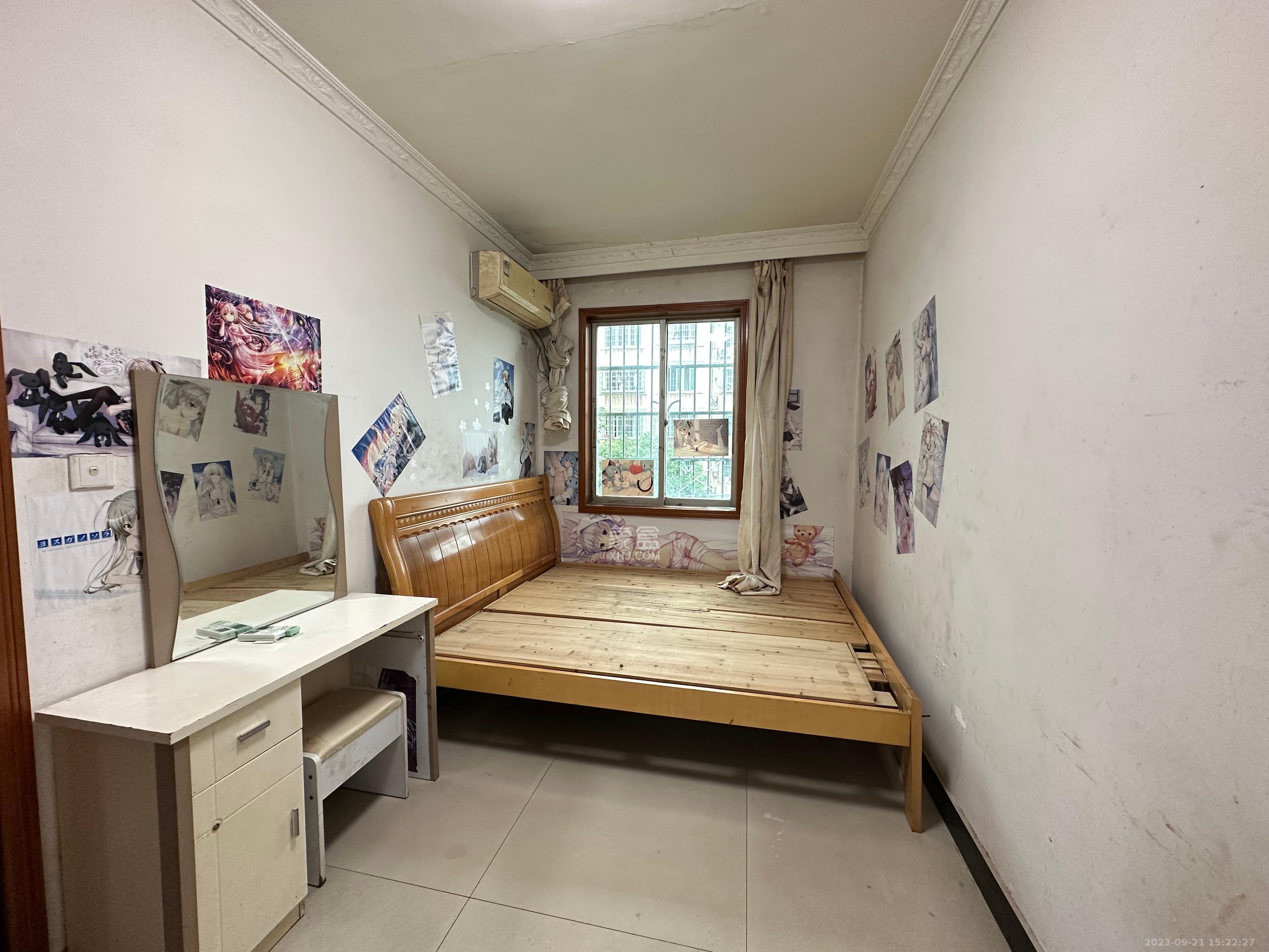 中南汽车世界 3室2厅1卫 1500.0元/月 中南汽车世界 3室2厅1卫 1500.0元/月室内图