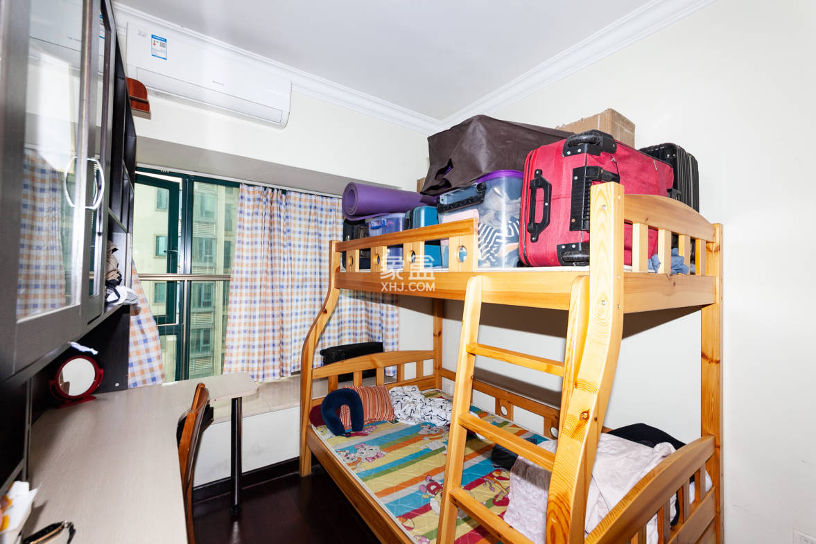 恒大名都 2室2厅1卫 42.8万 恒大名都 2室2厅1卫 42.8万卧室