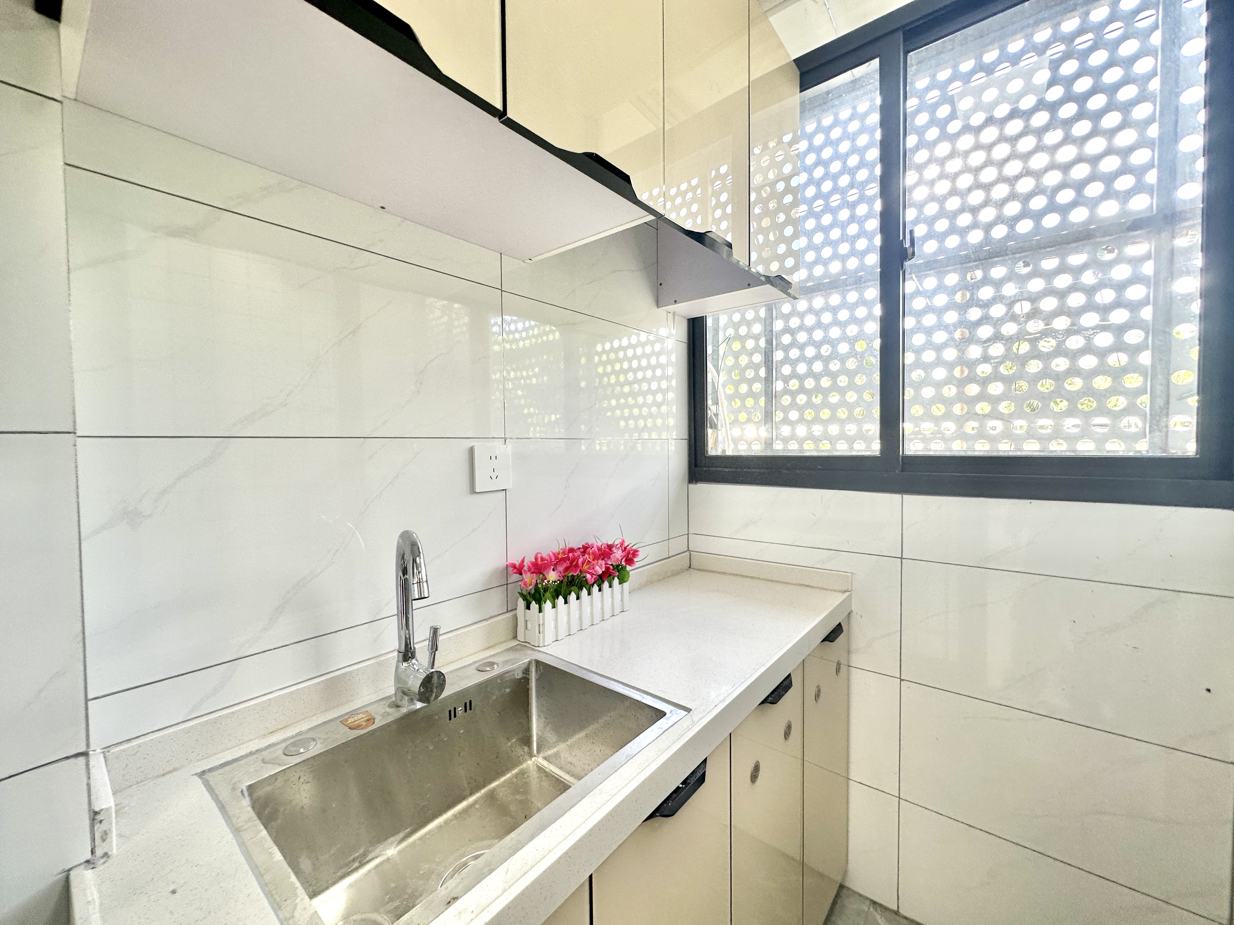 千禧郎大厦 1室1厅1卫 53.8万 千禧郎大厦 1室1厅1卫 53.8万厨房