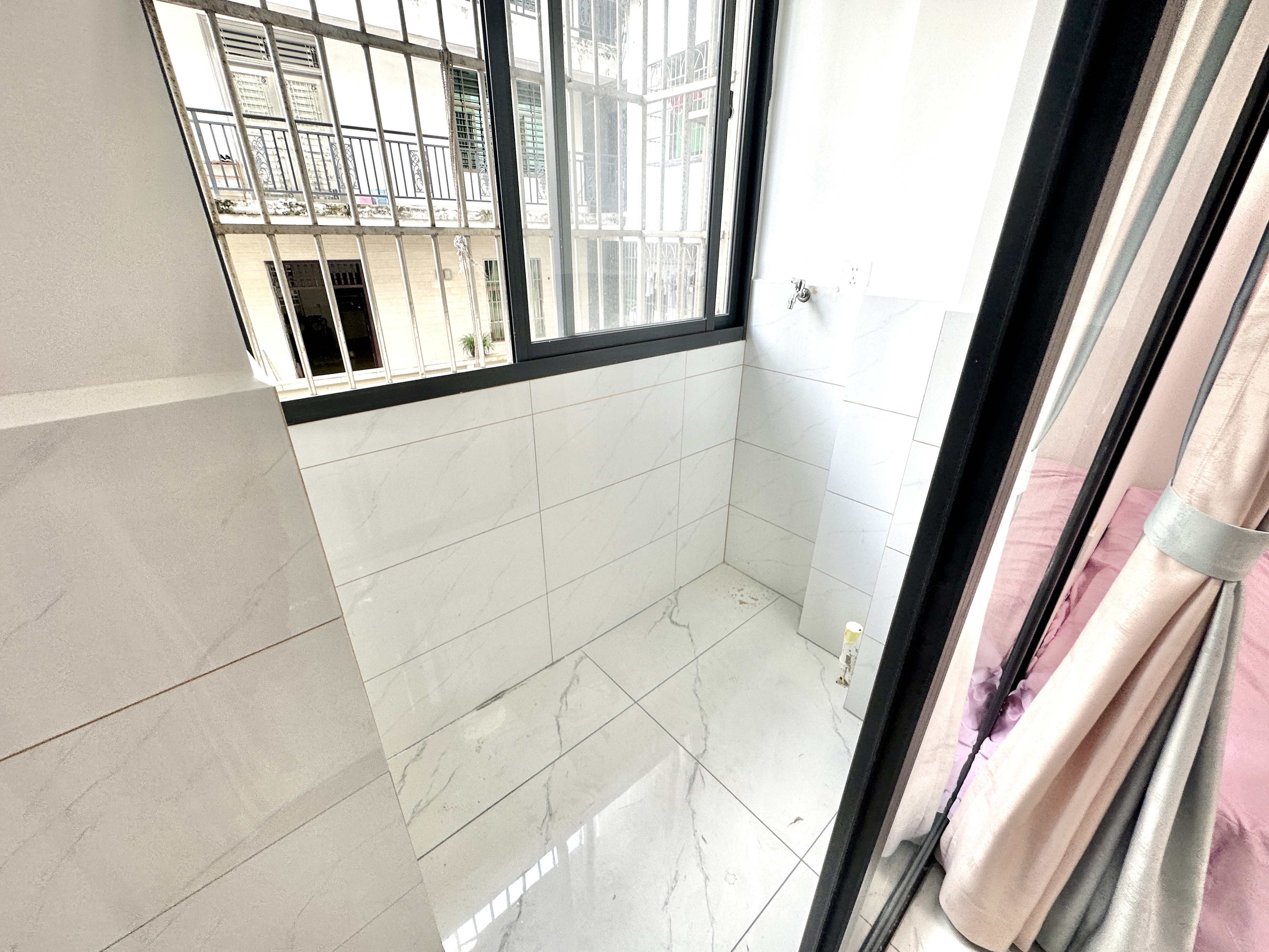 千禧郎大厦  1室1厅1卫    58.8万 千禧郎大厦  1室1厅1卫    58.8万阳台