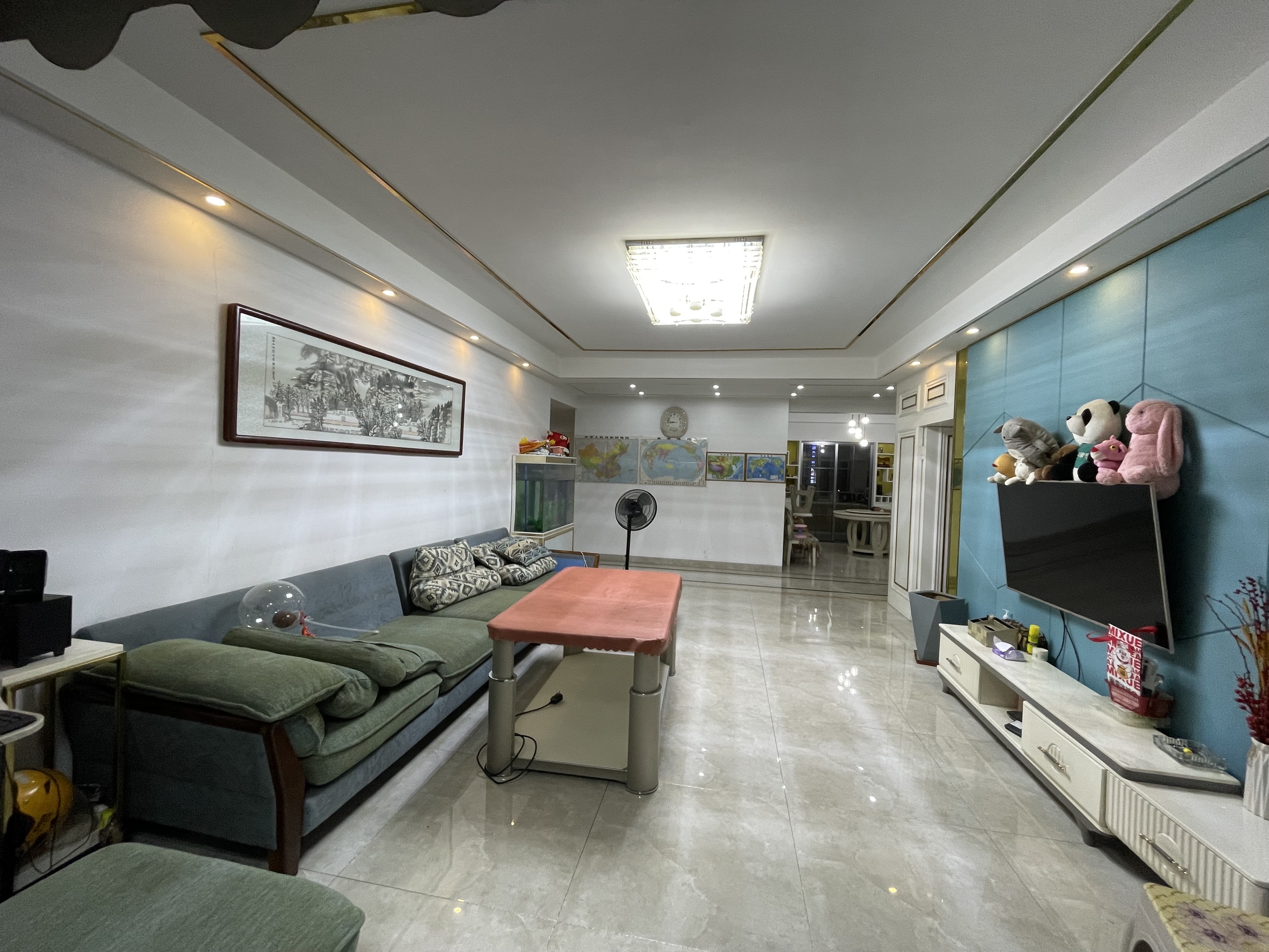 盛世华庭 4室2厅2卫 2200.00元/月 盛世华庭 4室2厅2卫 2200.00元/月室内图