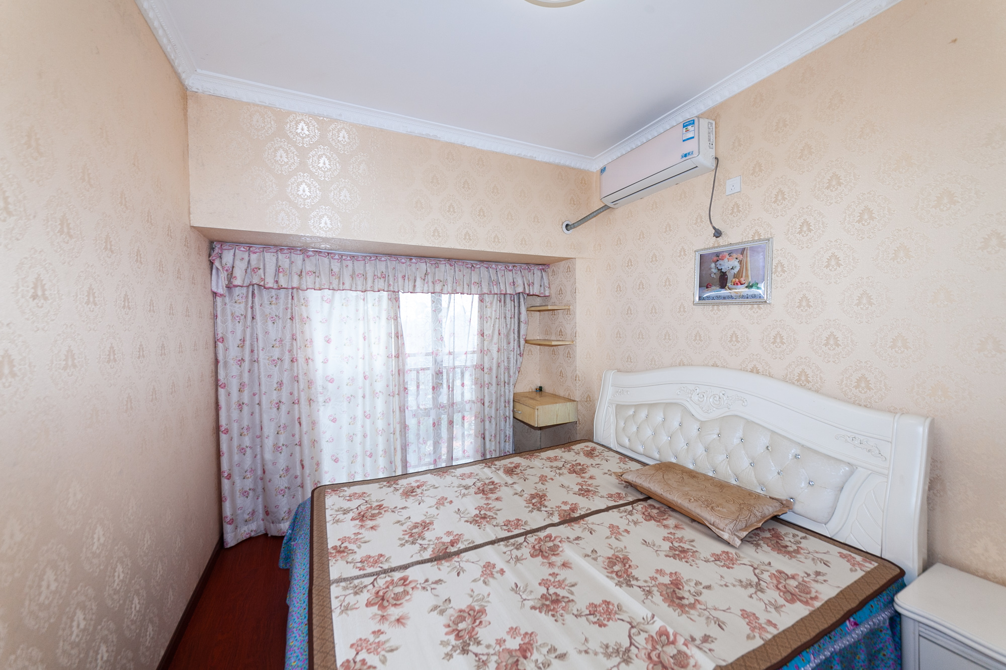 南山苏迪亚诺 5室2厅2卫 108.0万 南山苏迪亚诺 5室2厅2卫 108.0万卧室