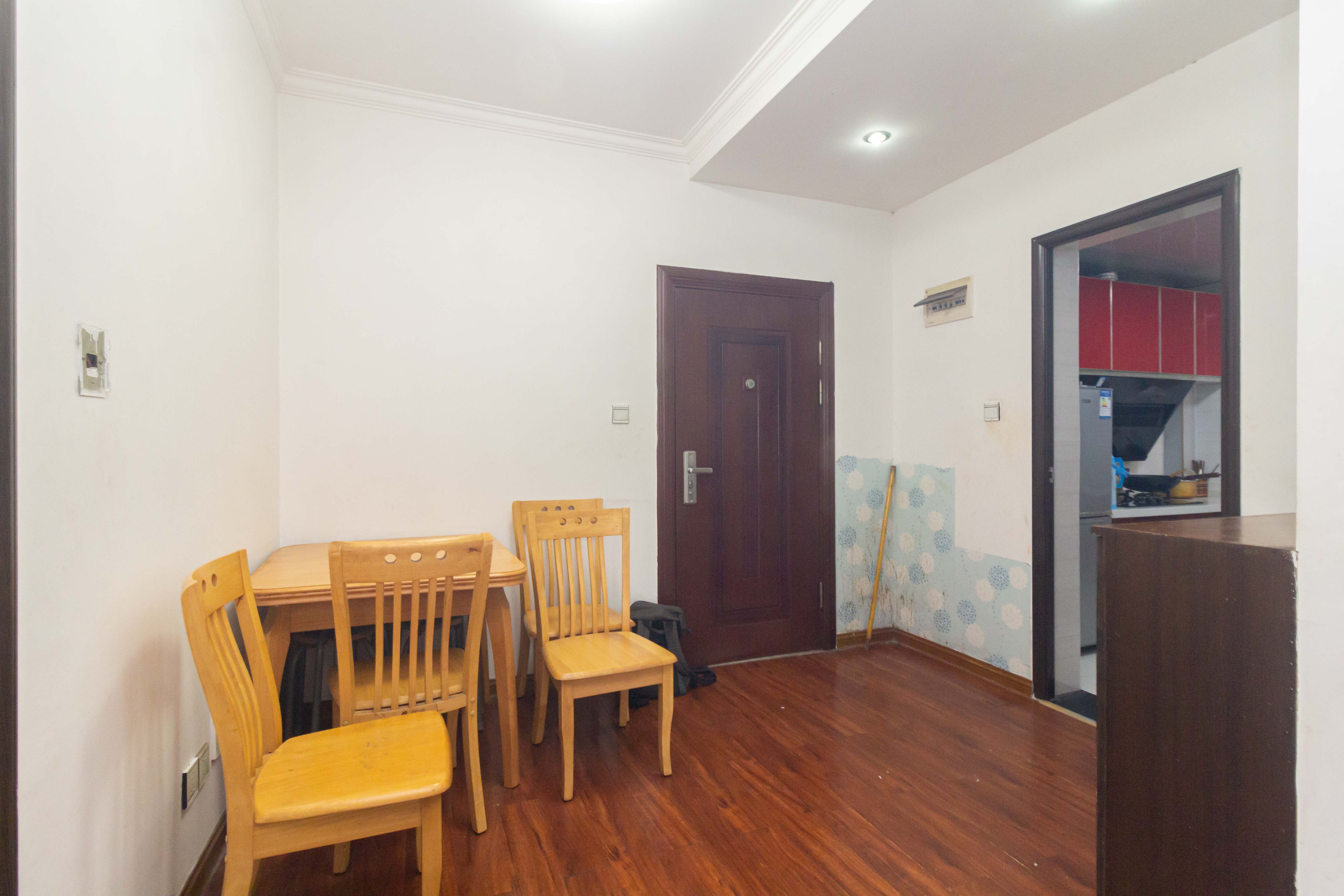 中国铁建国际城一期  2室2厅1卫    42.8万 中国铁建国际城一期  2室2厅1卫    42.8万客厅