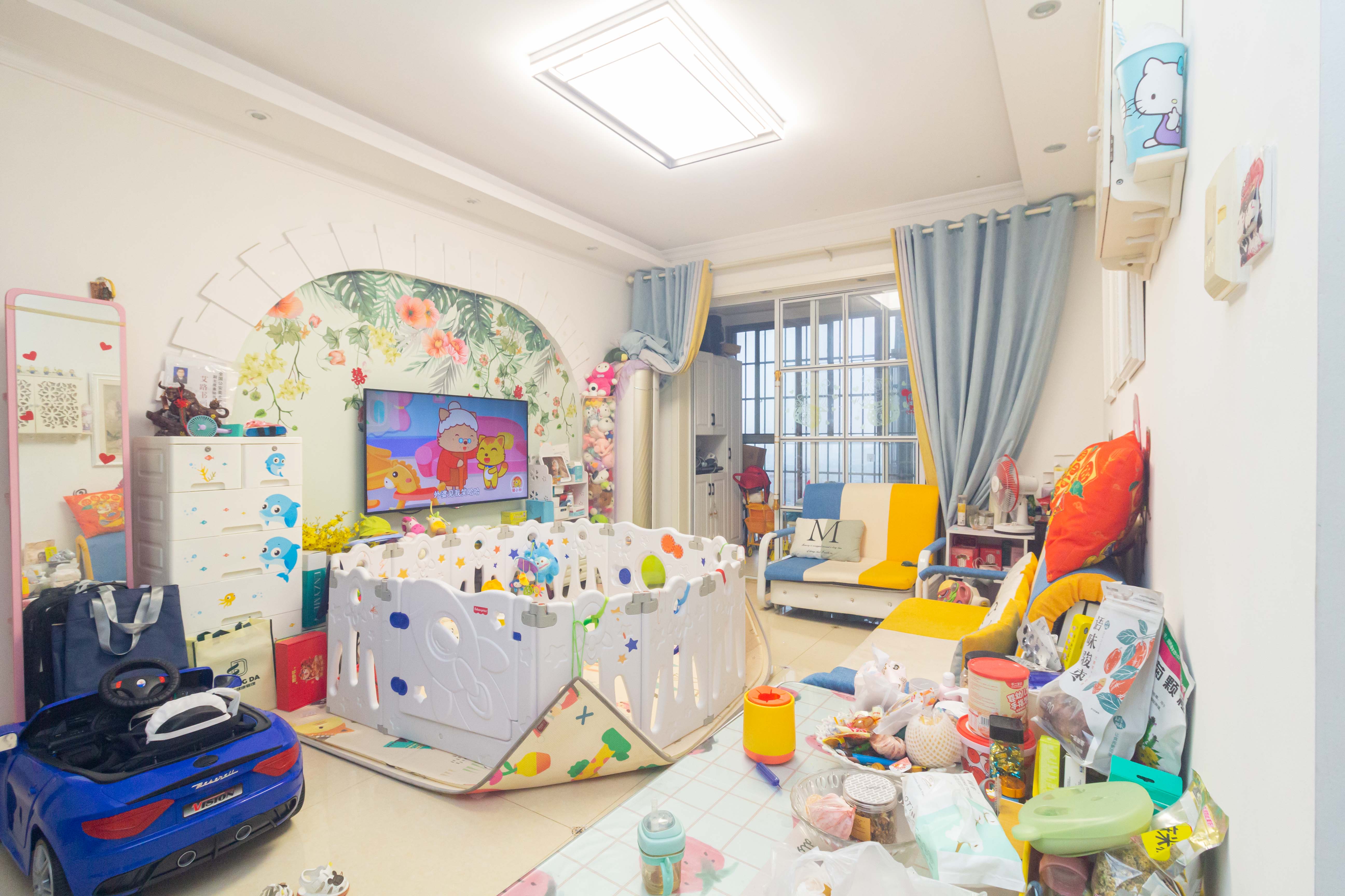 和泉嘉园 3室2厅2卫 62.8万 和泉嘉园 3室2厅2卫 62.8万客厅