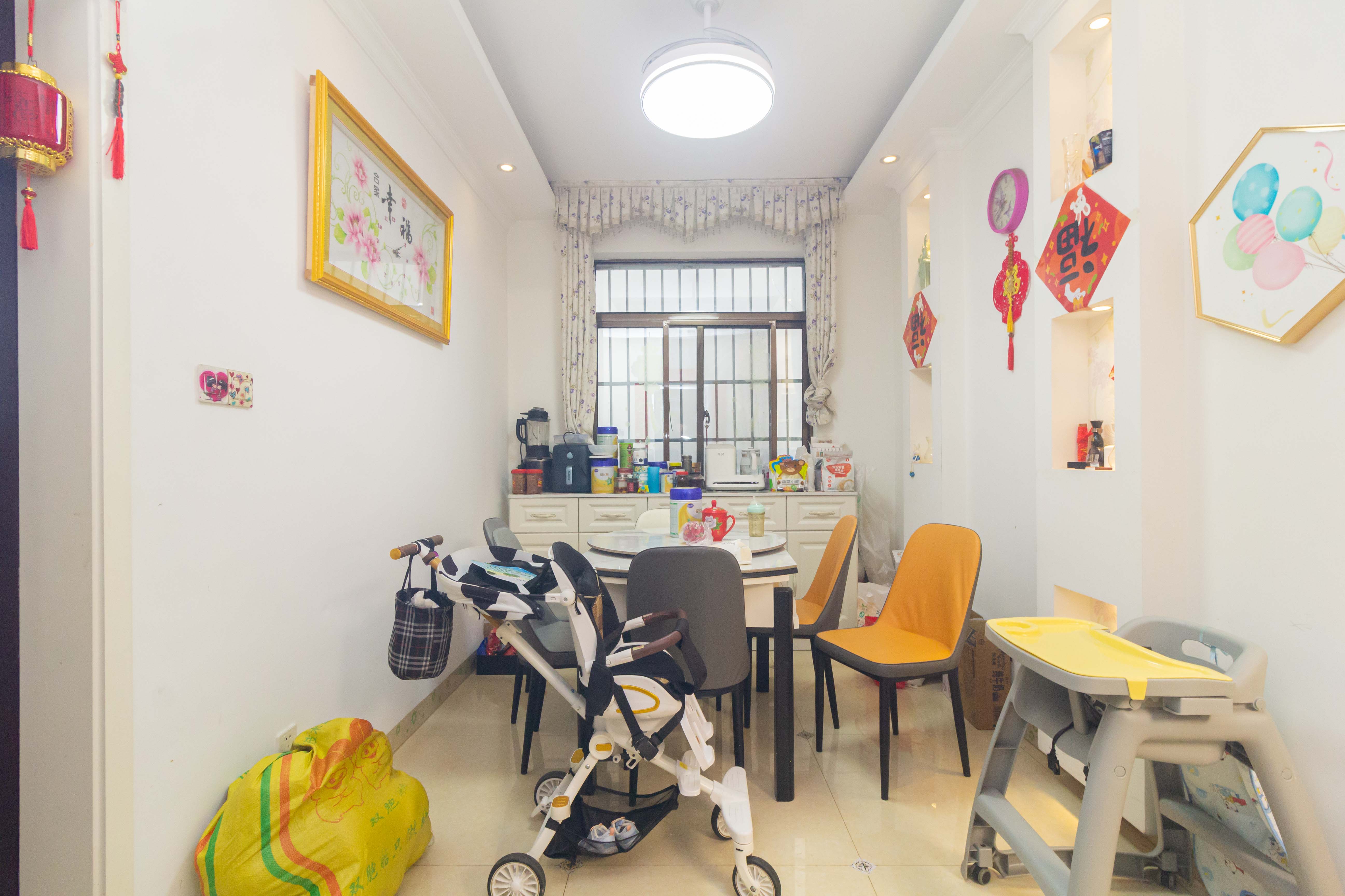 和泉嘉园 3室2厅2卫 62.8万 和泉嘉园 3室2厅2卫 62.8万卧室