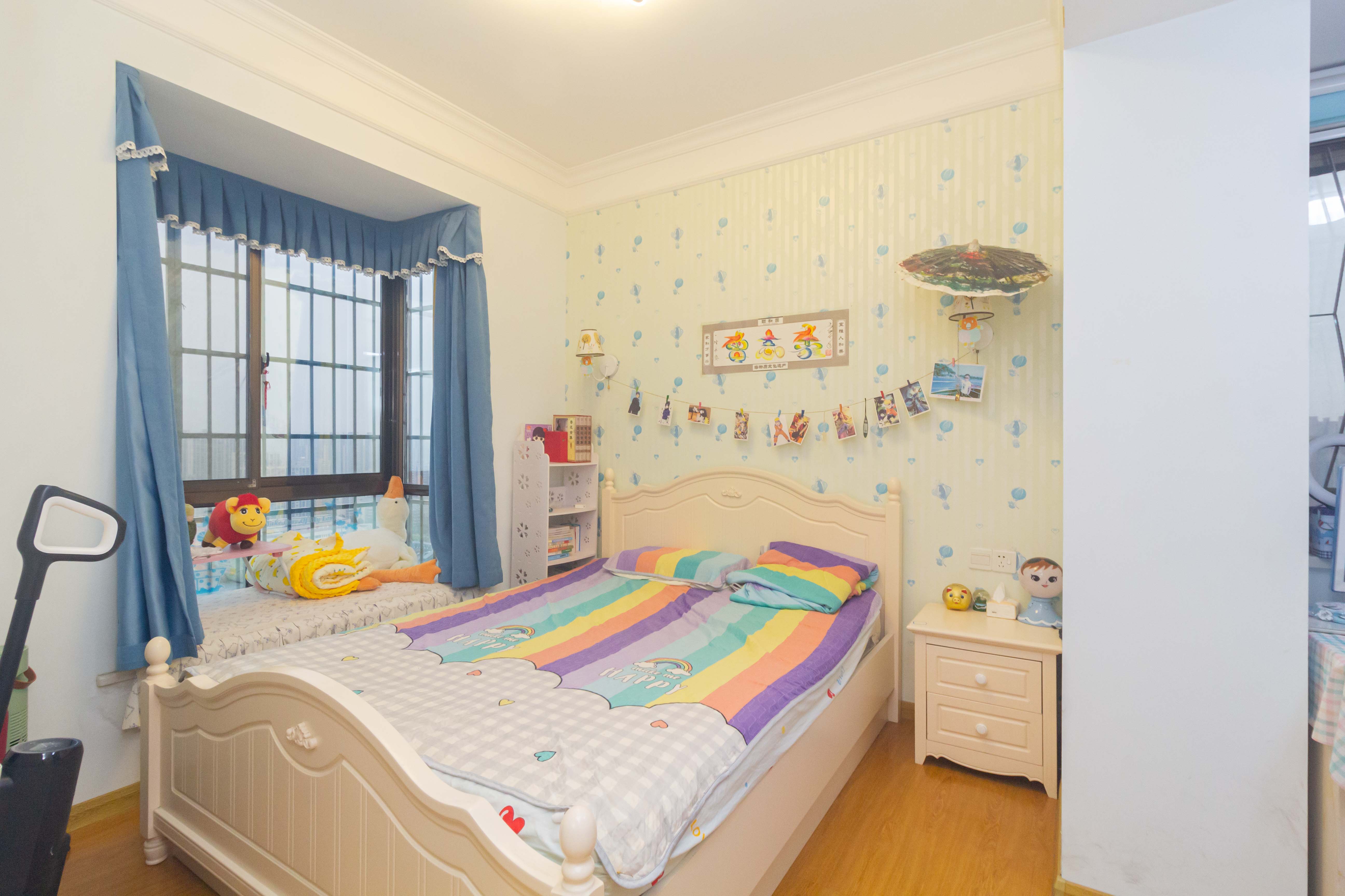 和泉嘉园 3室2厅2卫 62.8万 和泉嘉园 3室2厅2卫 62.8万卧室