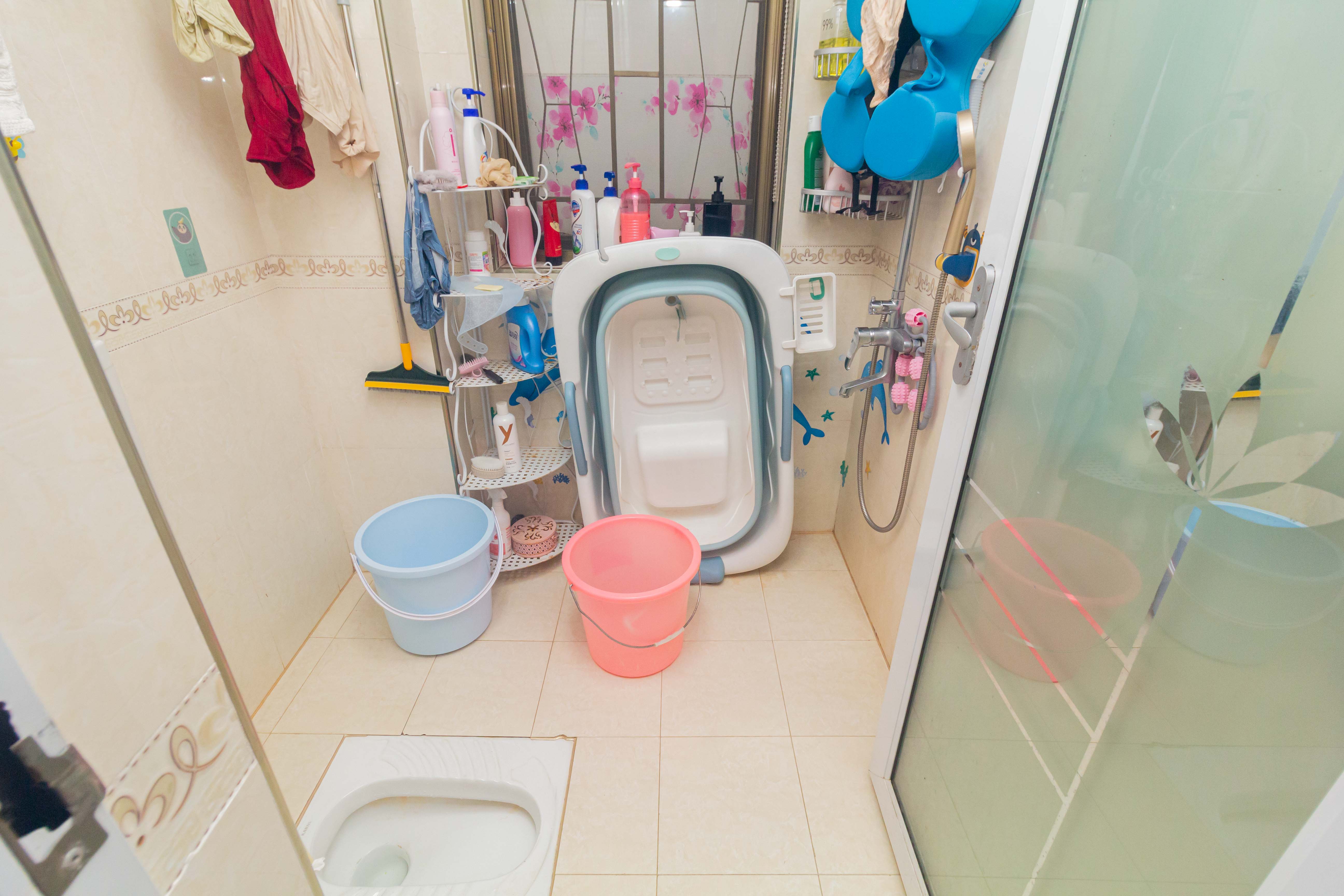 和泉嘉园 3室2厅2卫 62.8万 和泉嘉园 3室2厅2卫 62.8万卫生间