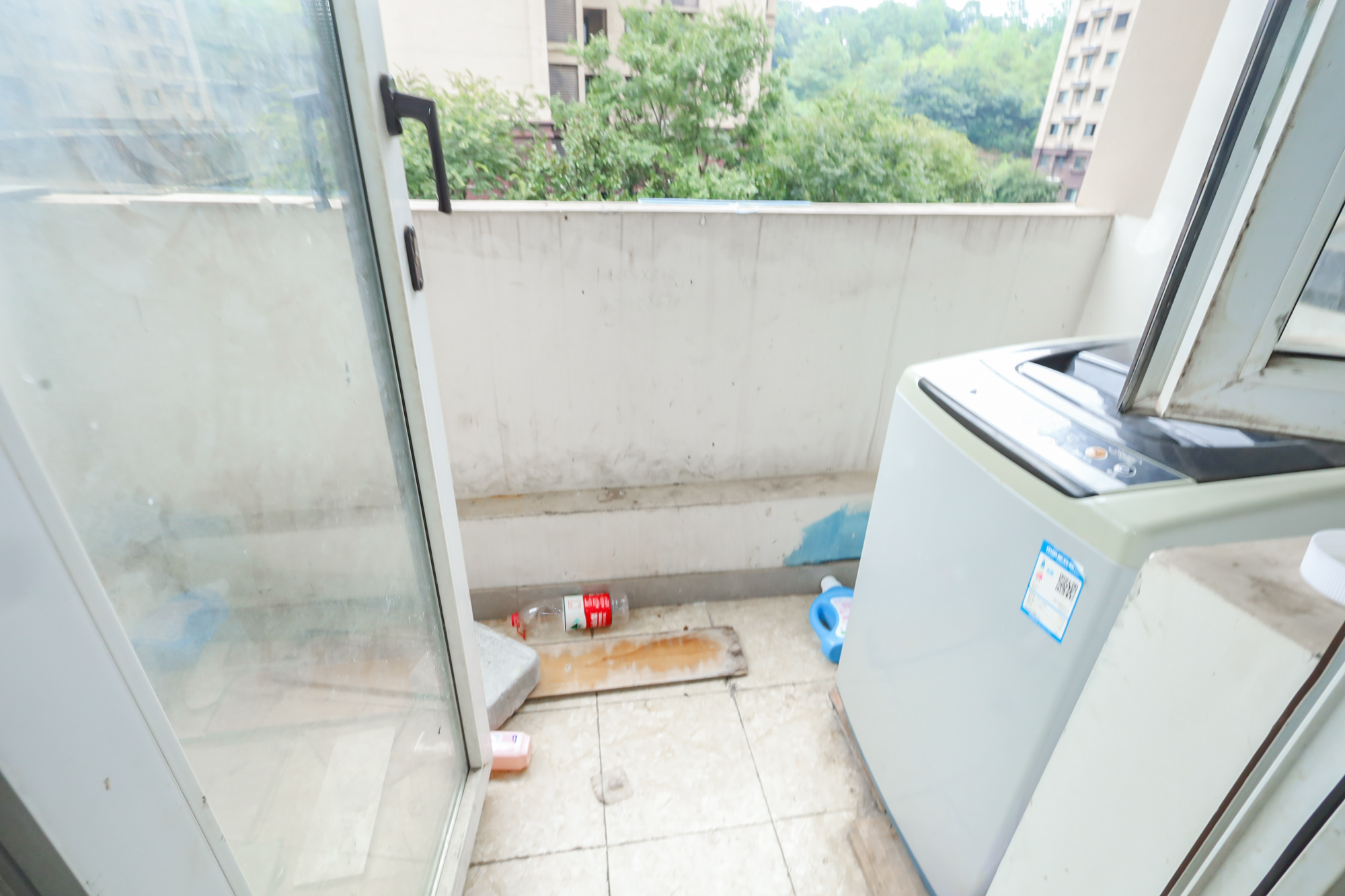 金科世界城  3室2厅1卫   58.00万阳台