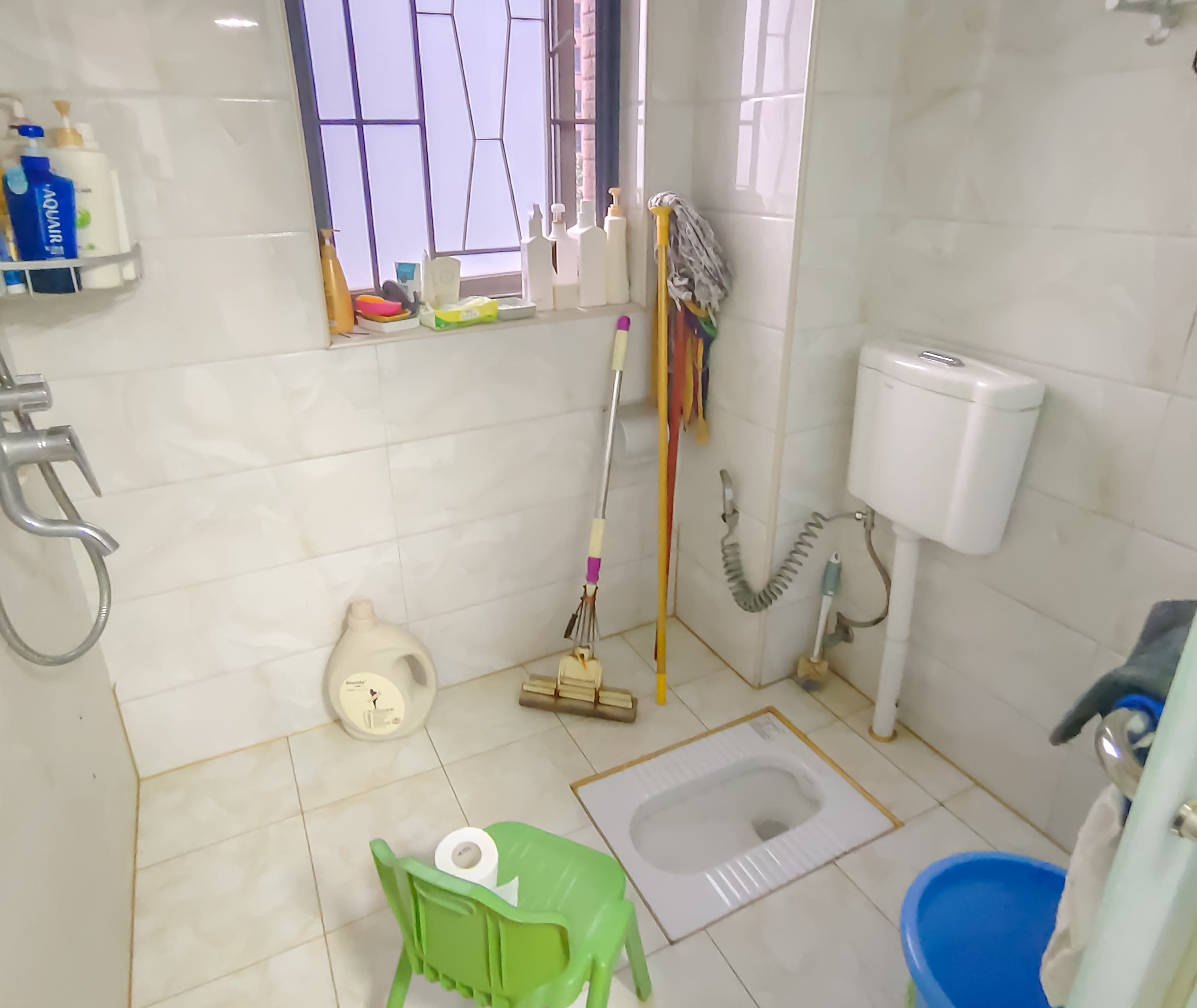 三一街区  3室2厅1卫    99.8万 三一街区  3室2厅1卫    99.8万卫生间