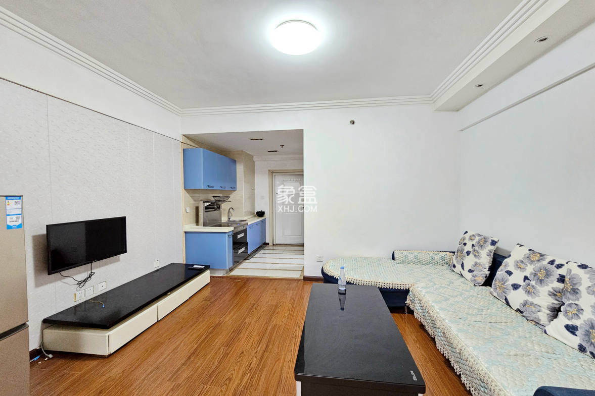 西子一间  1室1厅1卫    29.8万 西子一间  1室1厅1卫    29.8万客厅