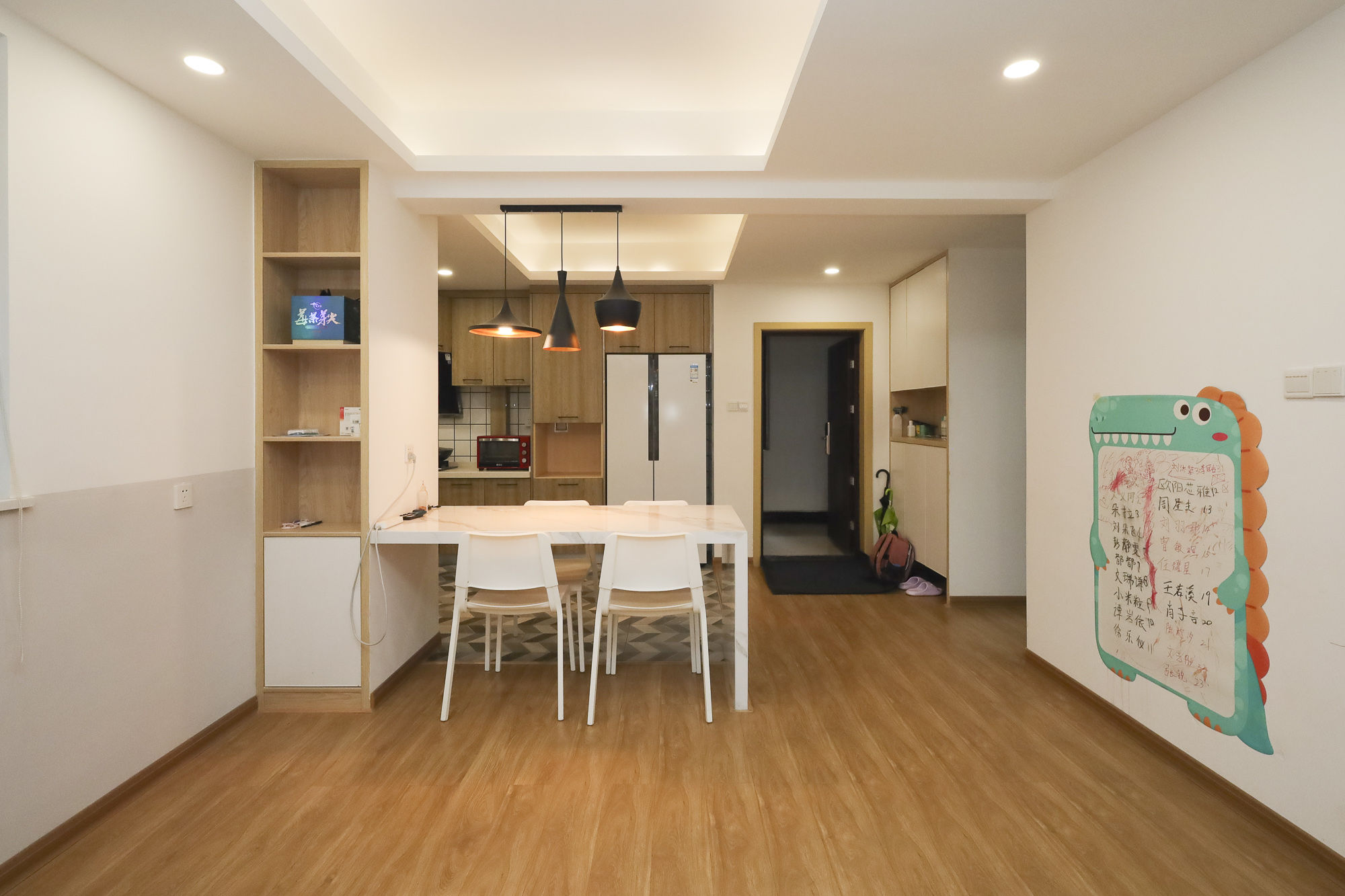 中铁西江悦一期  3室2厅1卫    148.0万 中铁西江悦一期  3室2厅1卫    148.0万客厅