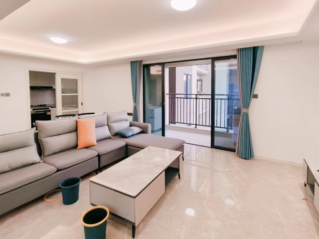 万科金色梦想D区  4室2厅2卫    175.0万室内图1