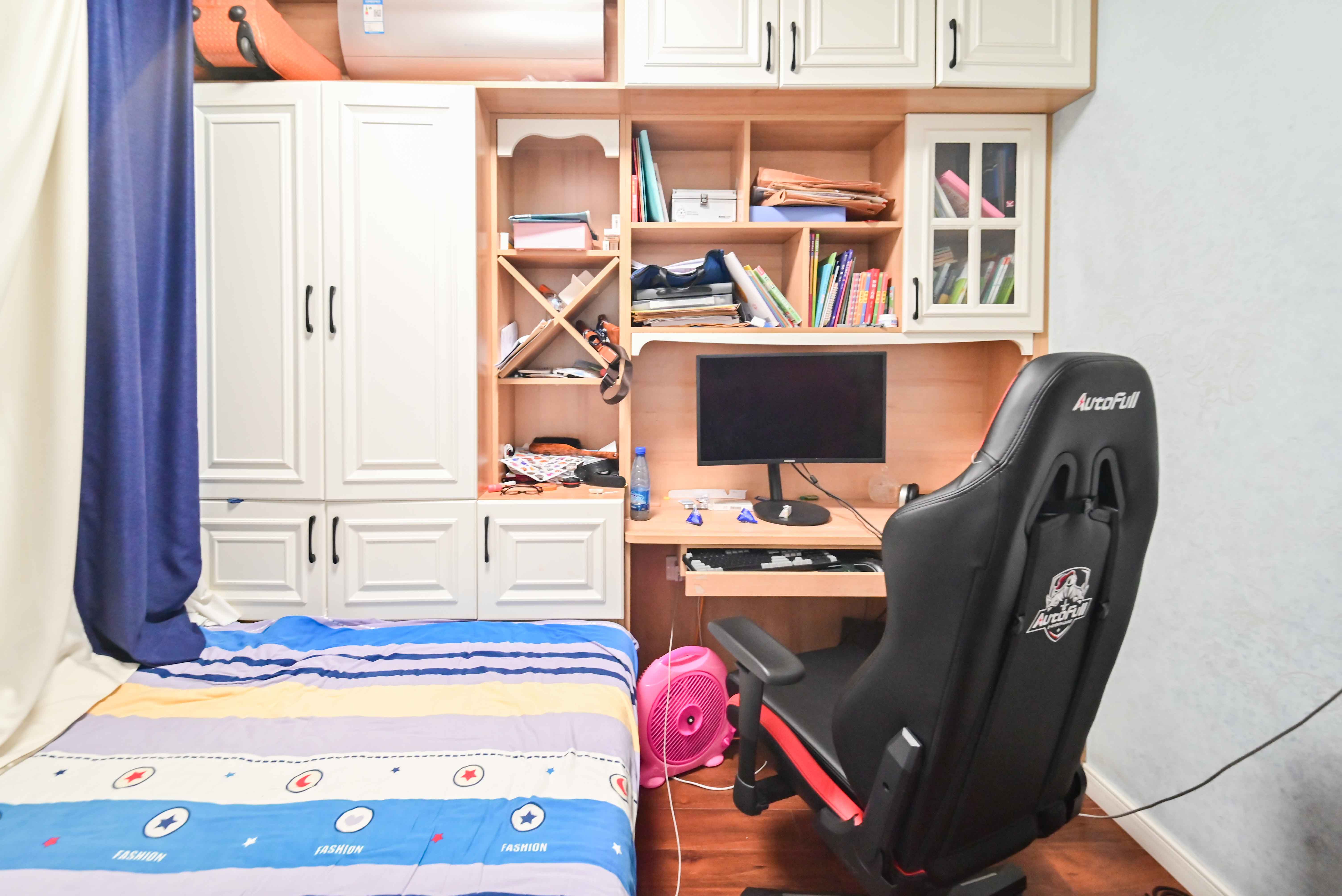 万科魅力之城观澜里 3室2厅2卫 100.0万 万科魅力之城观澜里 3室2厅2卫 100.0万卧室