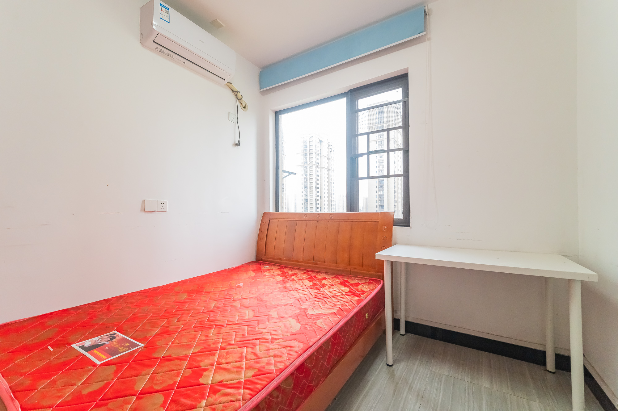 星湖湾二期高层 3室2厅1卫 77.5万 星湖湾二期高层 3室2厅1卫 77.5万卧室