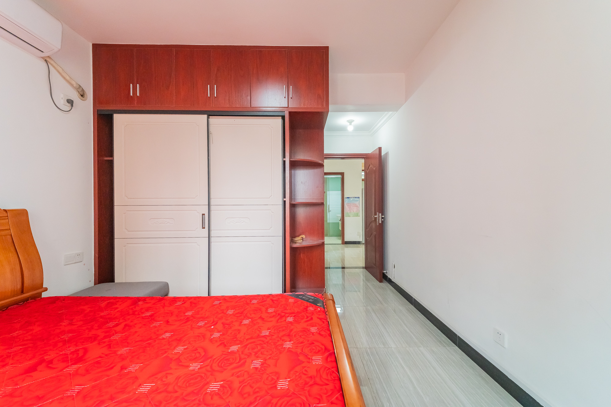 星湖湾二期高层 3室2厅1卫 77.5万 星湖湾二期高层 3室2厅1卫 77.5万卧室