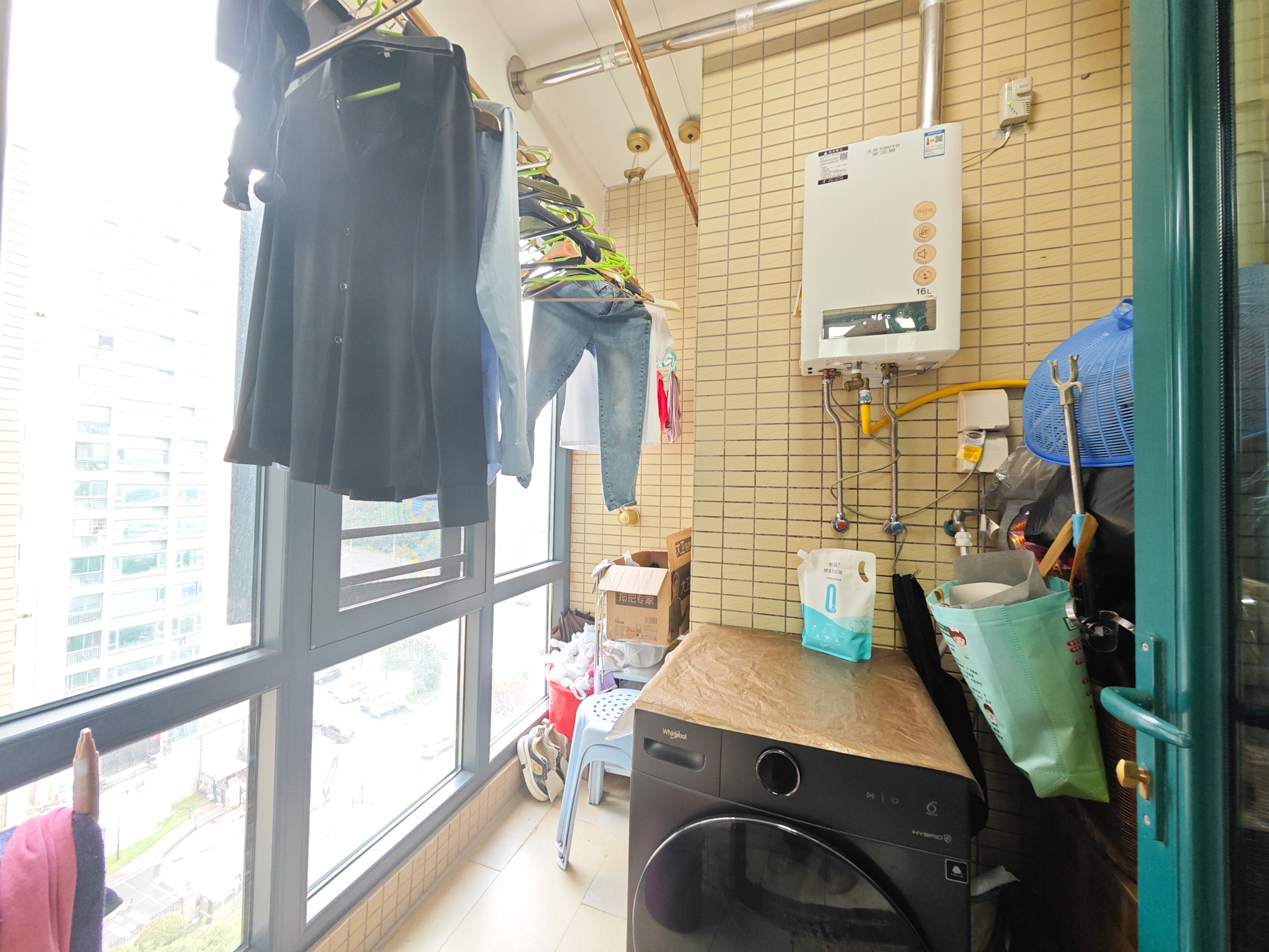 恒大城  3室2厅1卫   115.00万阳台