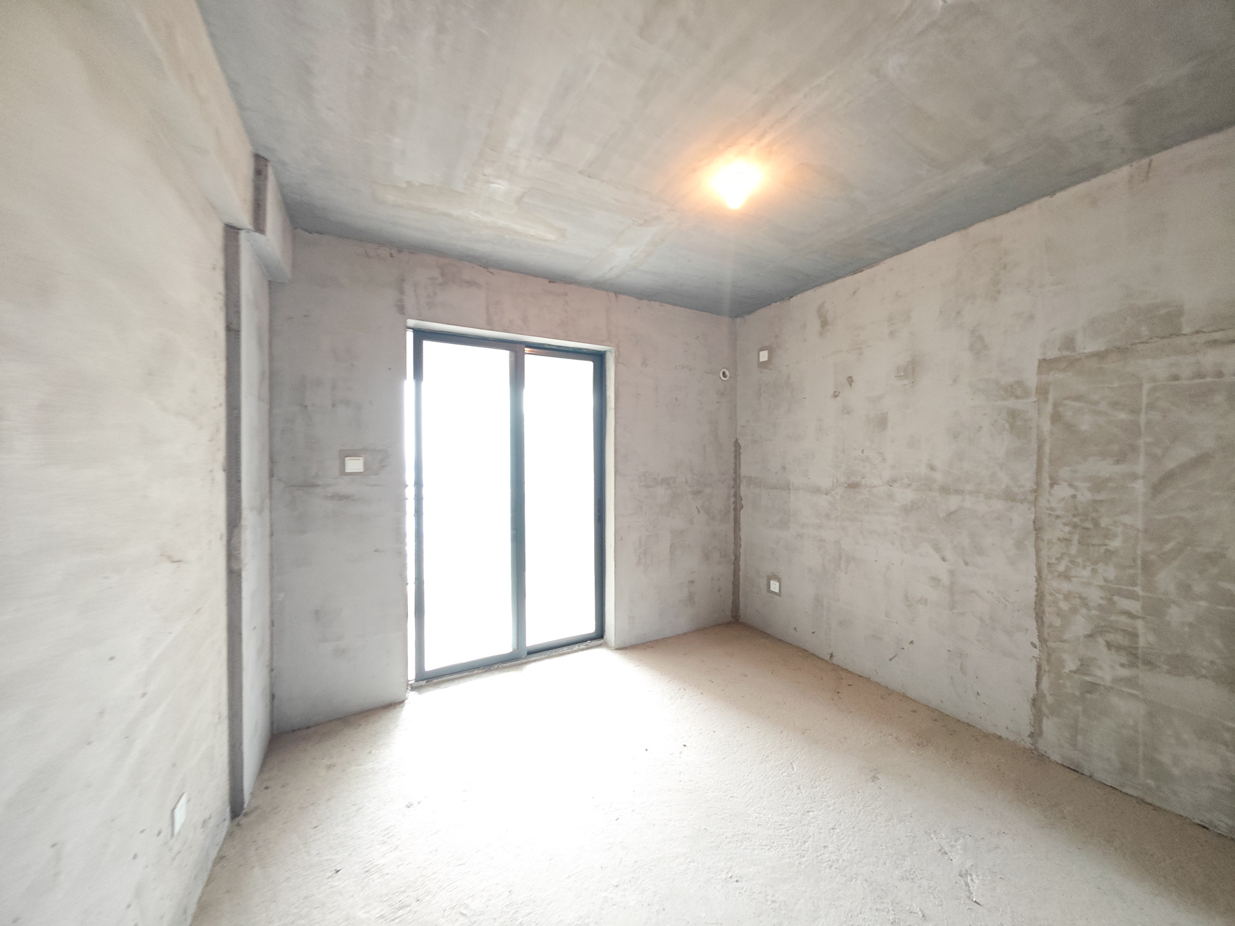 中建嘉和城  4室2厅2卫   120.00万卧室