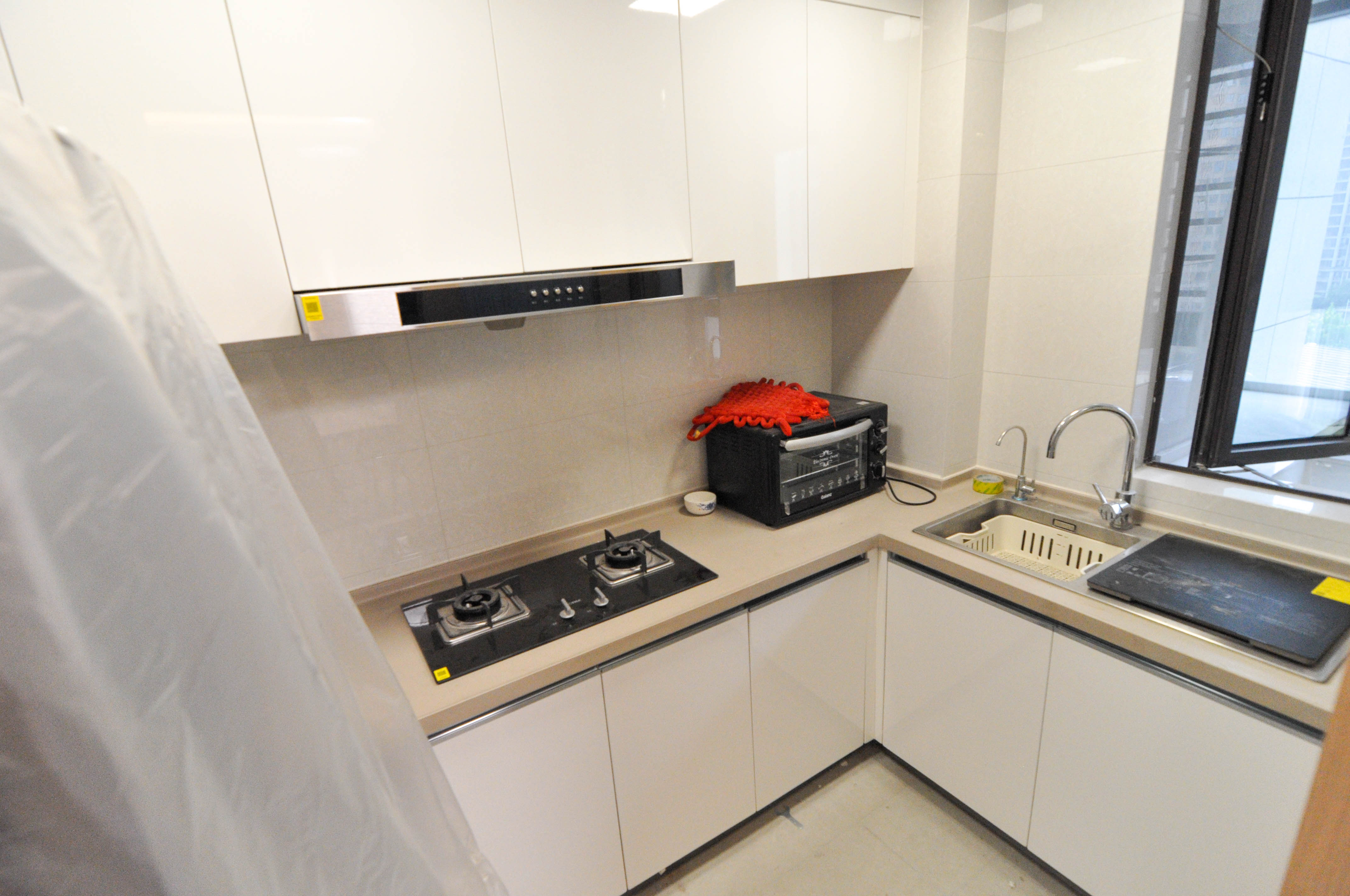 梅溪湖玺悦（新城金茂梦想玺悦）  4室2厅2卫    248.0万厨房