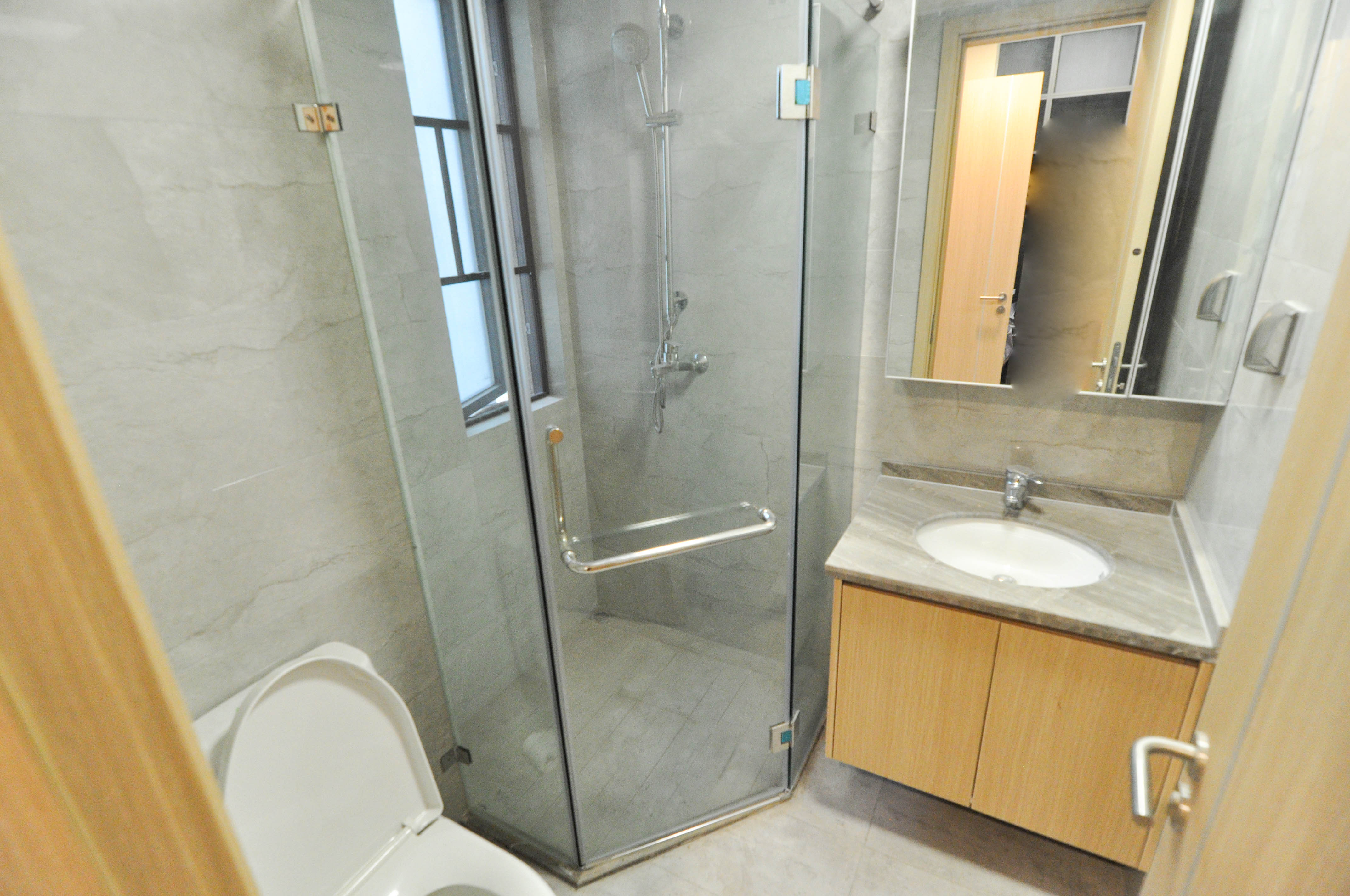 梅溪湖玺悦（新城金茂梦想玺悦）  4室2厅2卫    248.0万卫生间