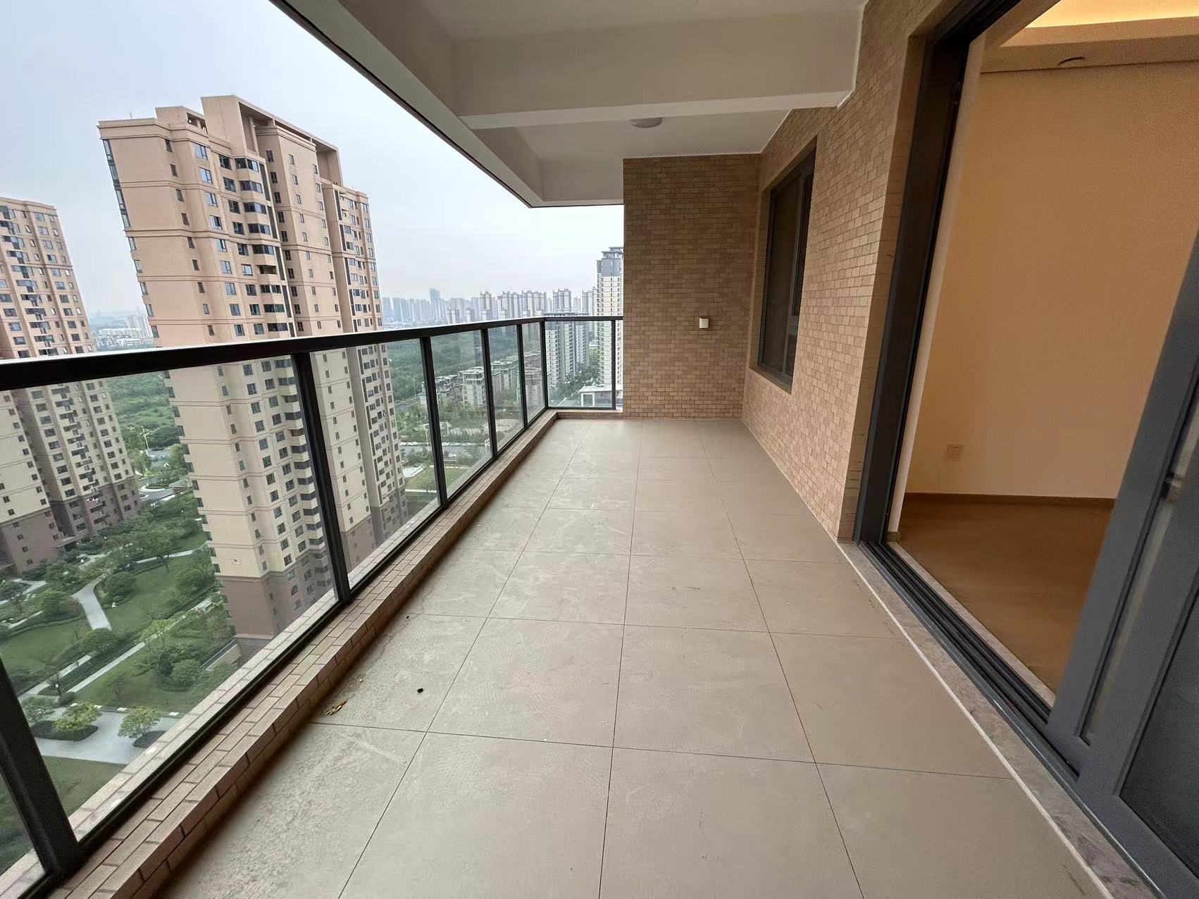 晋合湘水湾六期  3室2厅2卫   92.00万 晋合湘水湾六期  3室2厅2卫   92.00万室内图